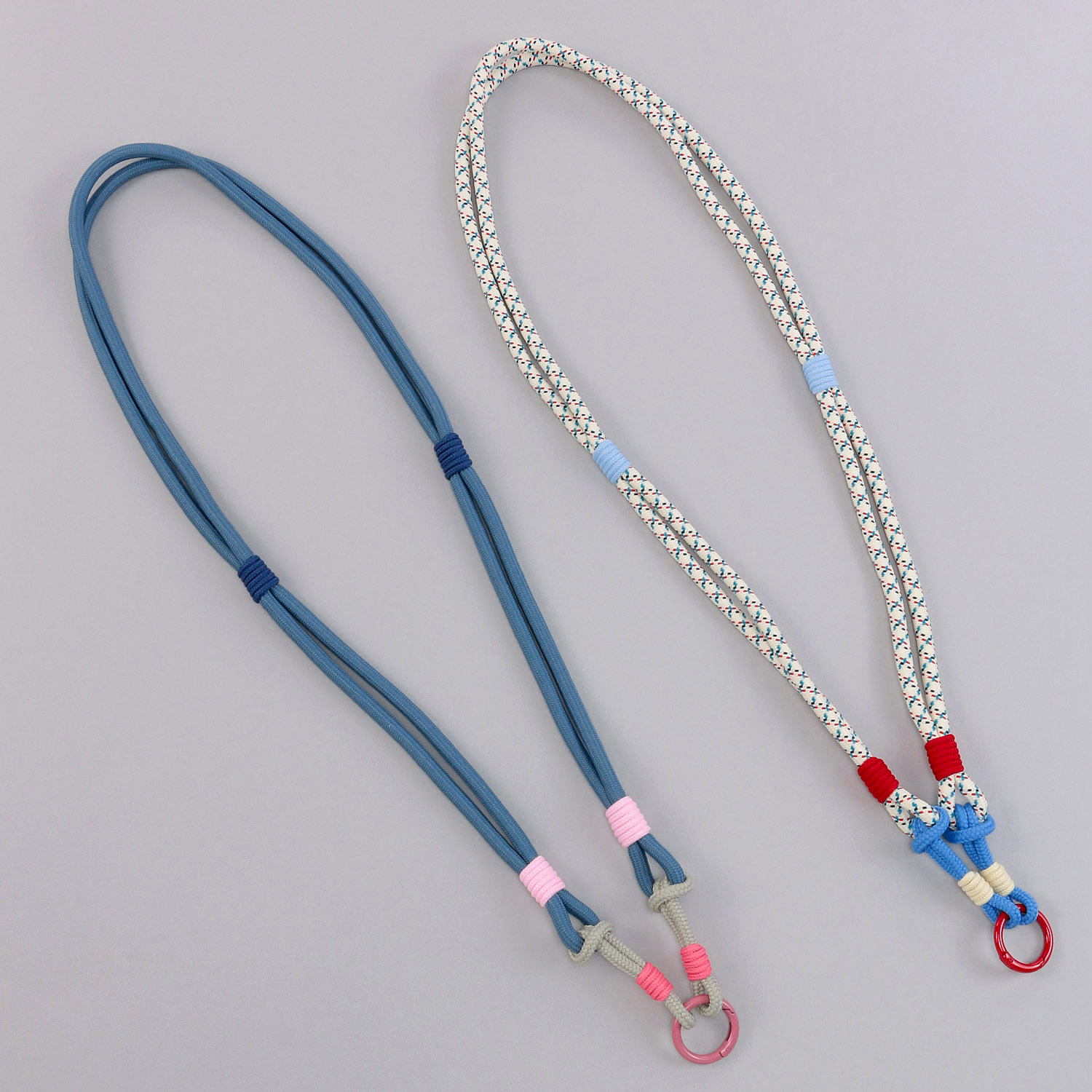 カラーロープロングストラップチャーム