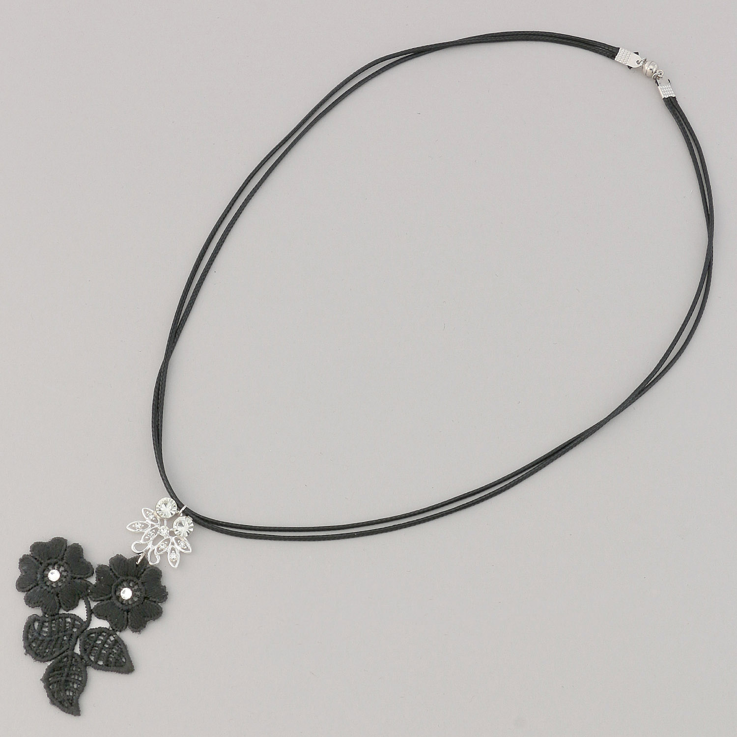 花刺繍レース紐ネックレス