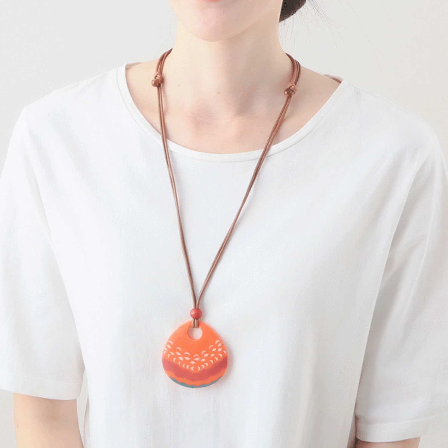 レジンデザイントップネックレス
