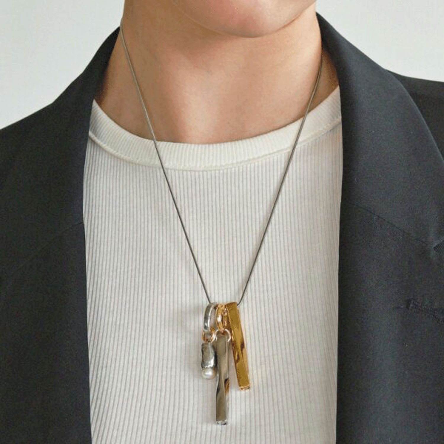 アンマリーシャニョン ネックレス Fluctus