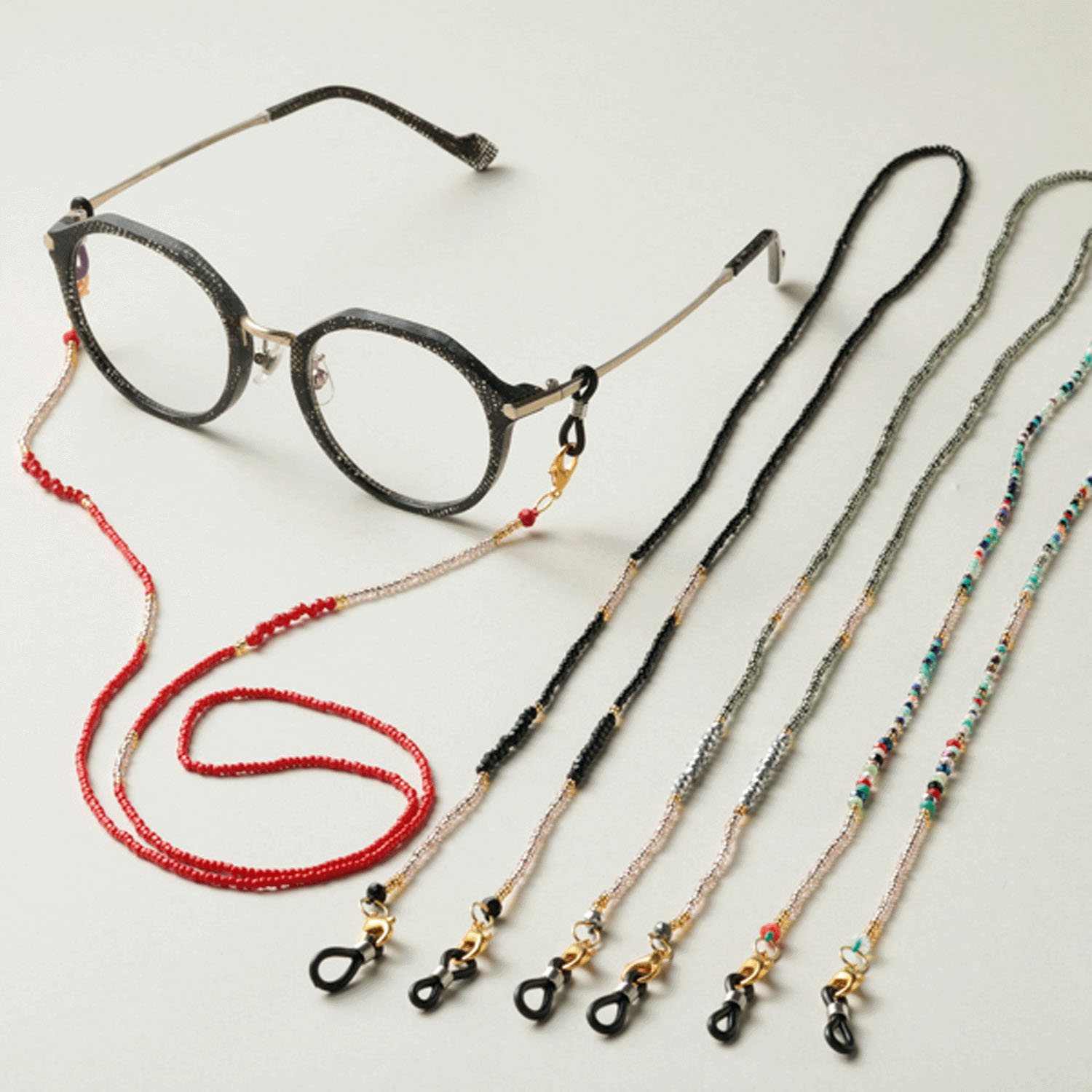 ビーズメガネストラップ