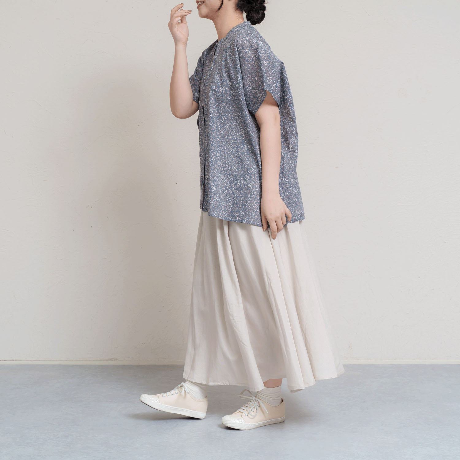 コットンボイル前開きプリントブラウス - 画像2