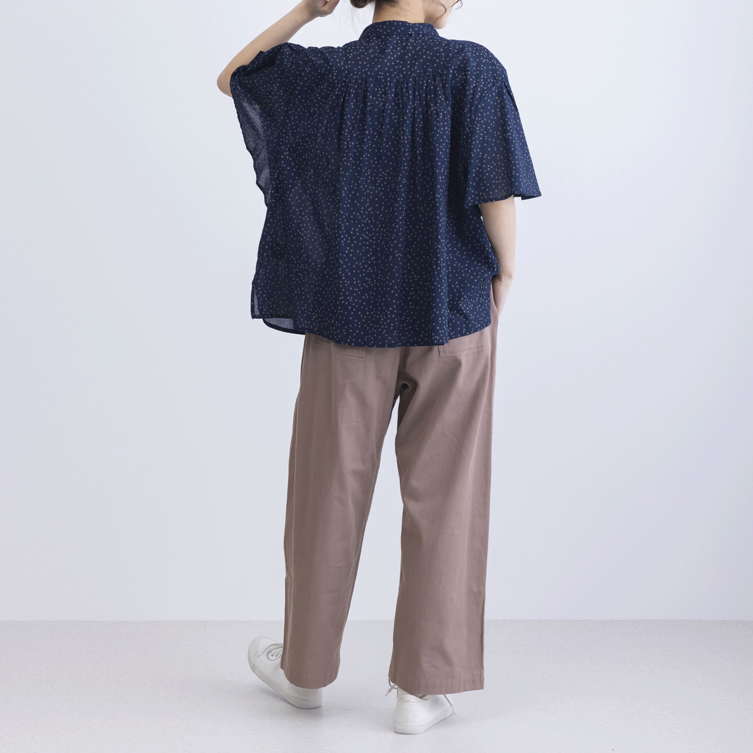 ドットプリントフレアースリーブ5分袖ブラウス - 画像14