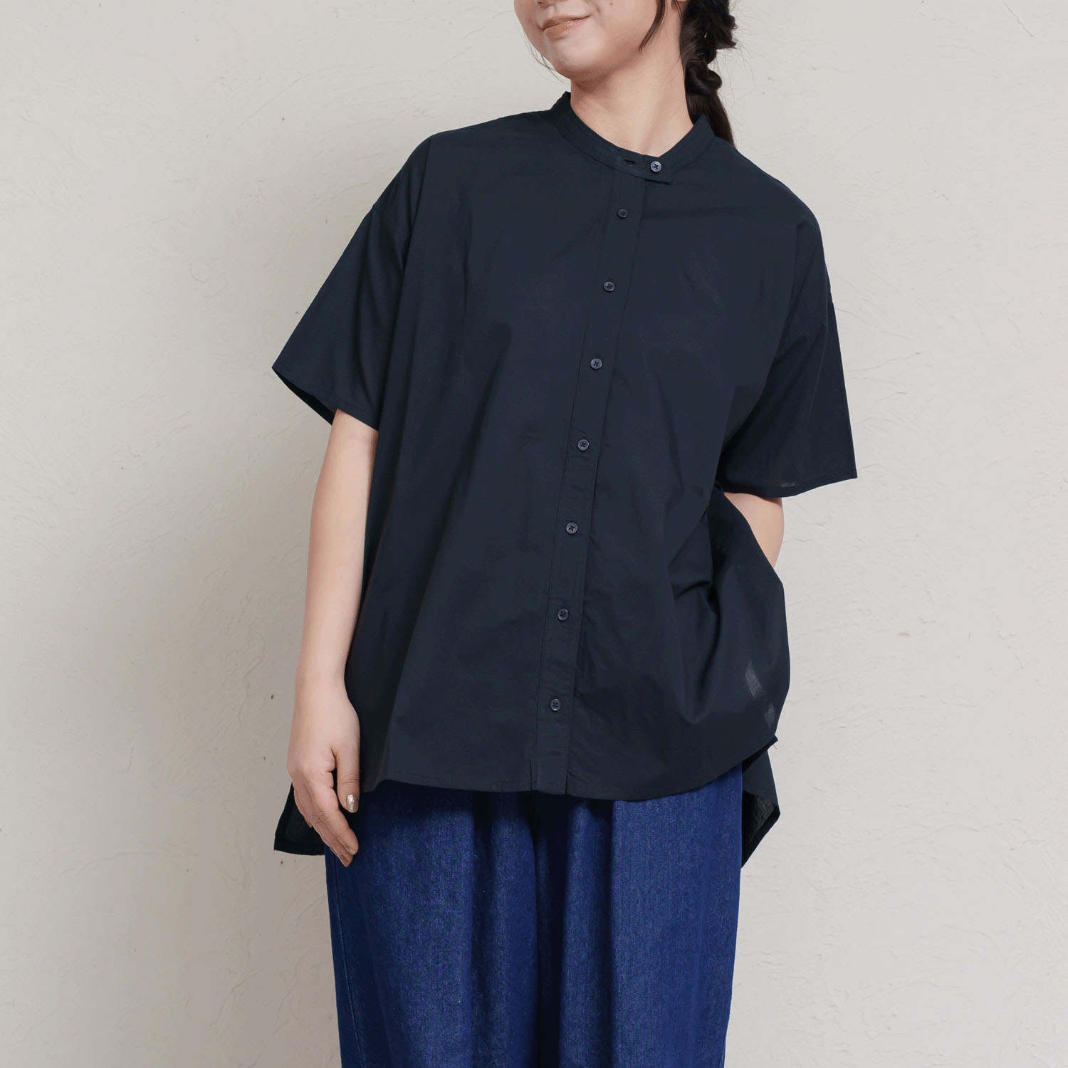 無地チュニック丈前開き5分袖ブラウス - 画像2