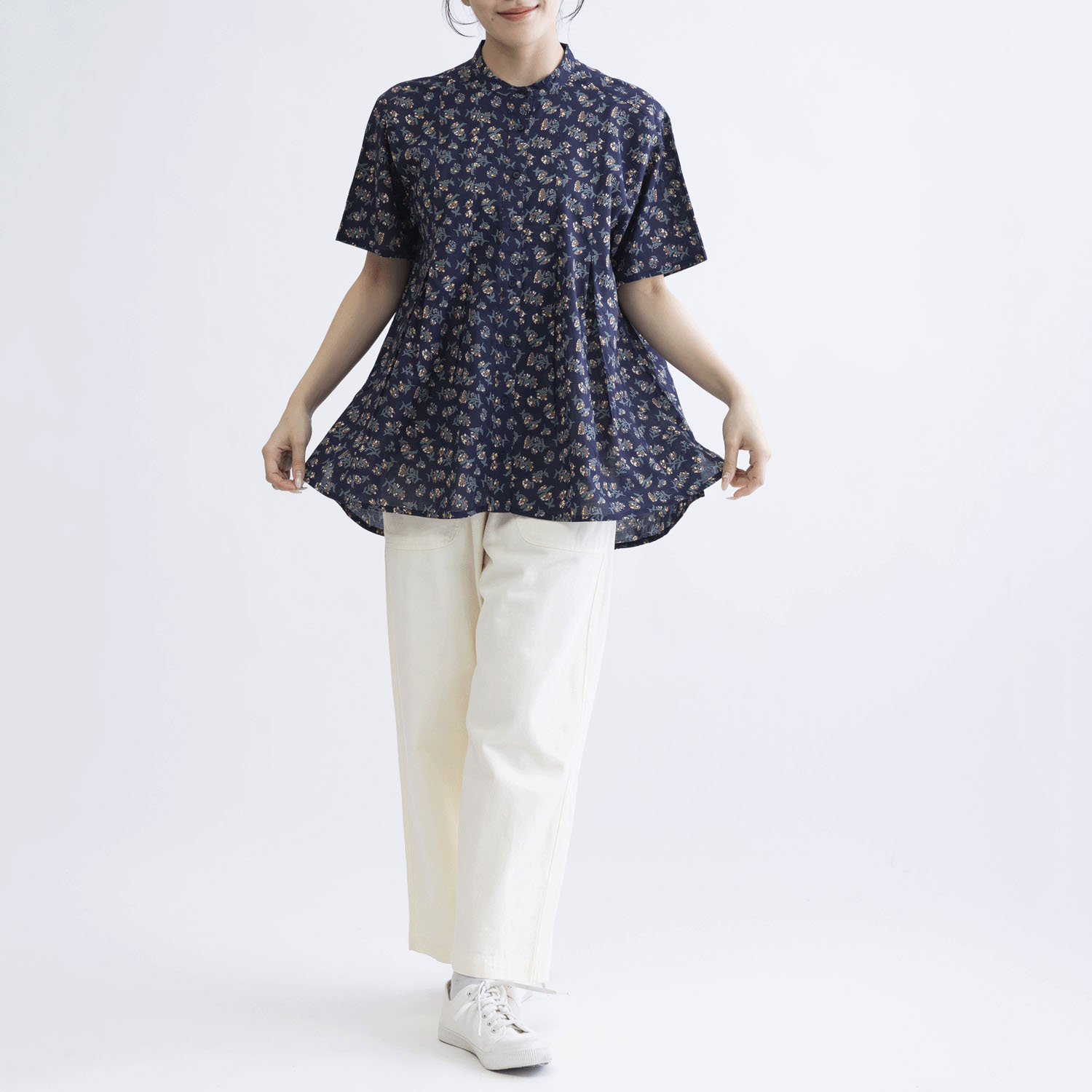 花柄フロントタック5分袖前開きブラウス - 画像20