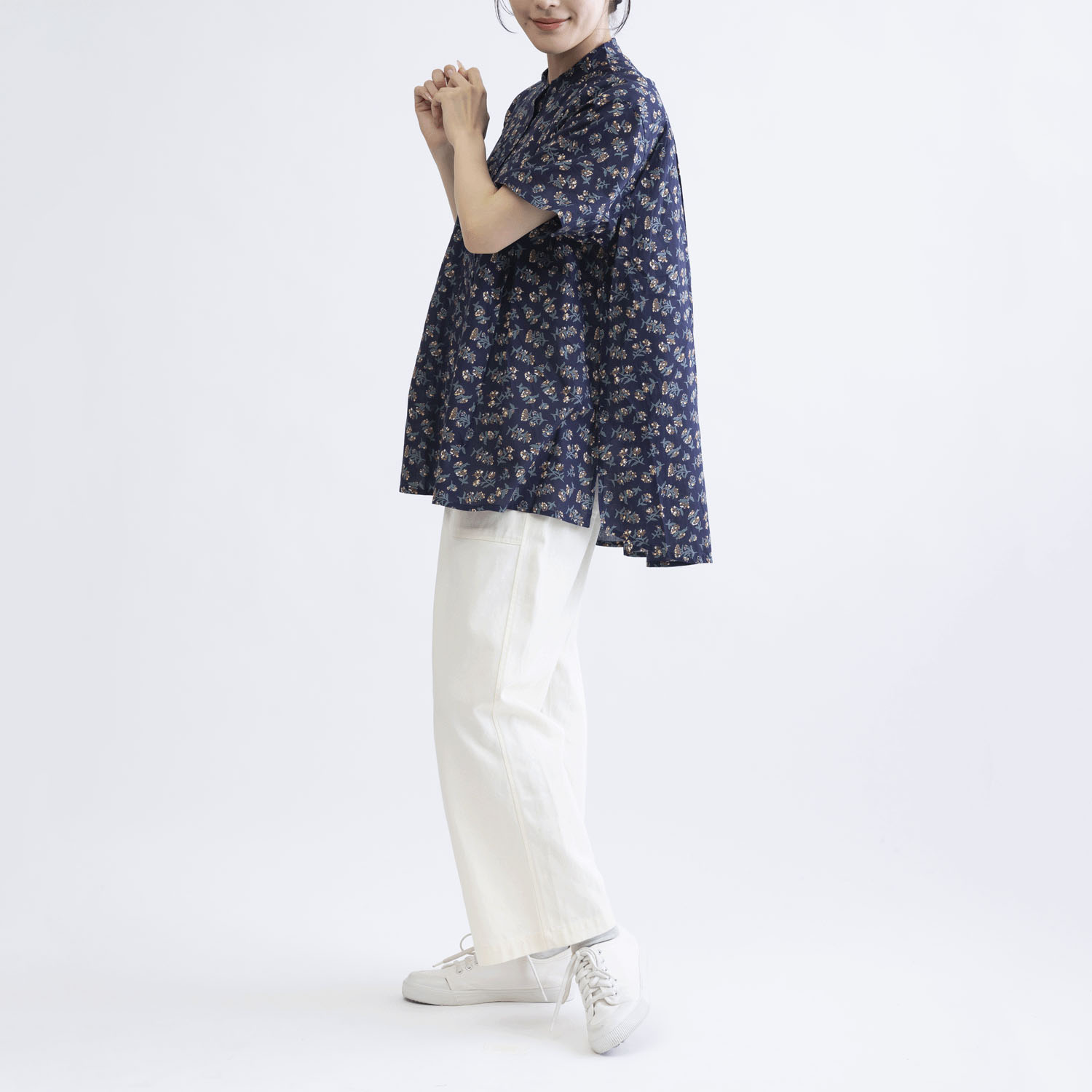 花柄フロントタック5分袖前開きブラウス - 画像21