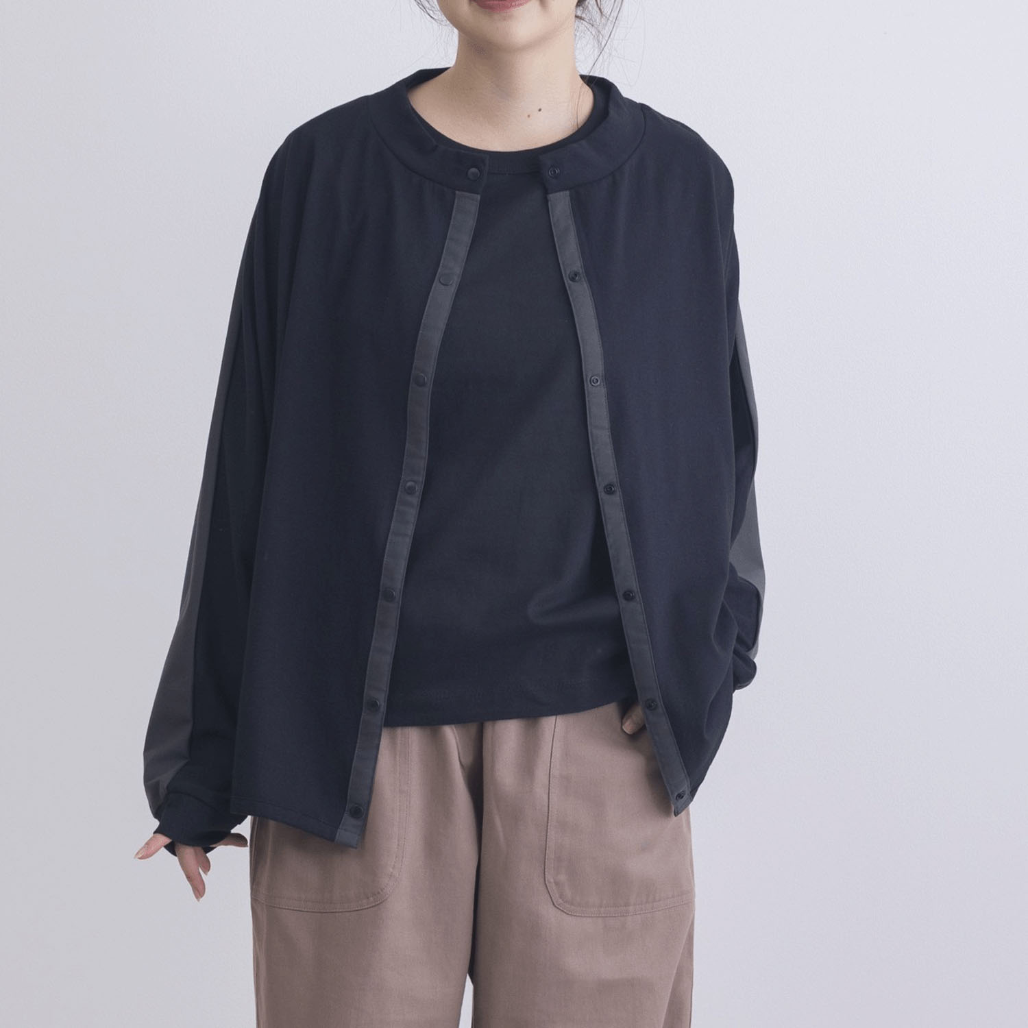 T／Cピーチ起毛布帛使いカーディガン - 画像7