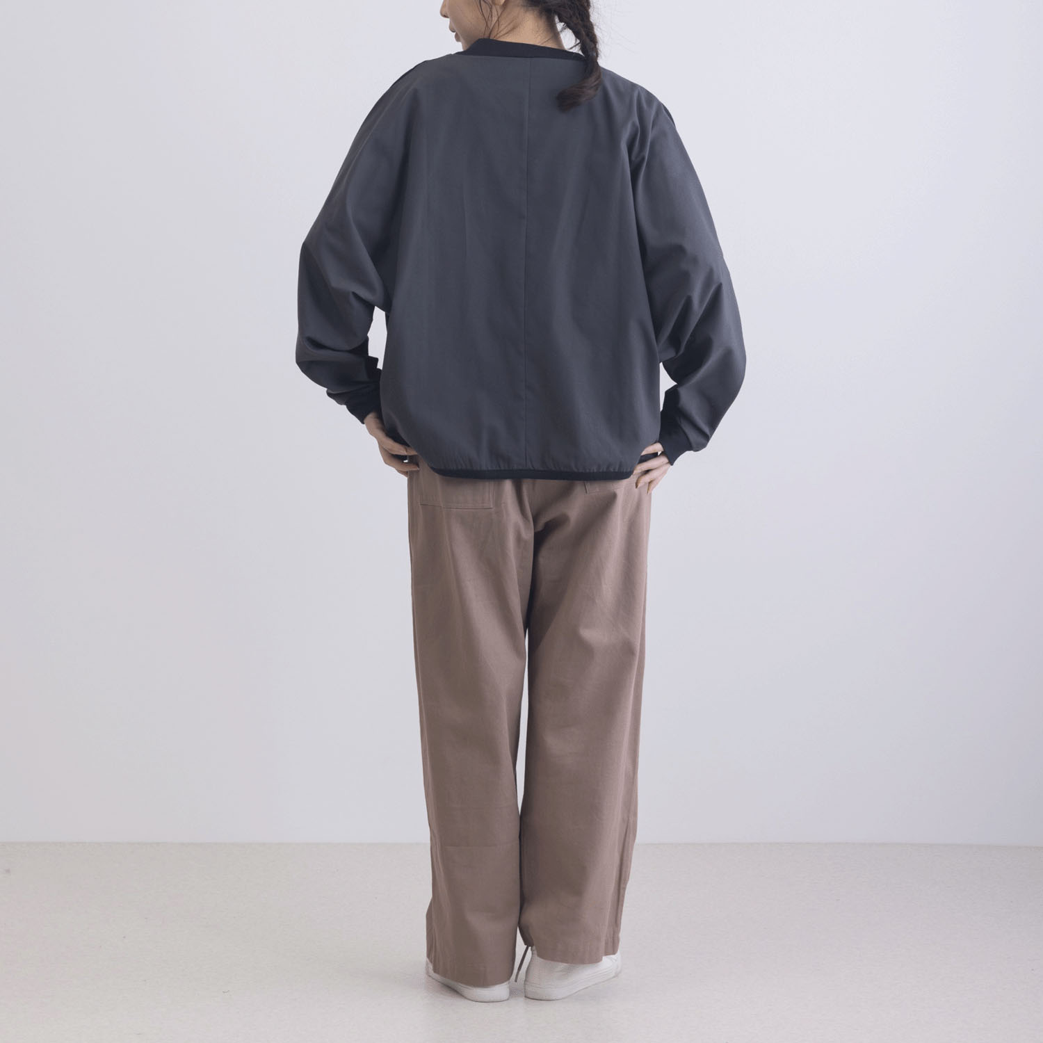 T／Cピーチ起毛布帛使いカーディガン - 画像9