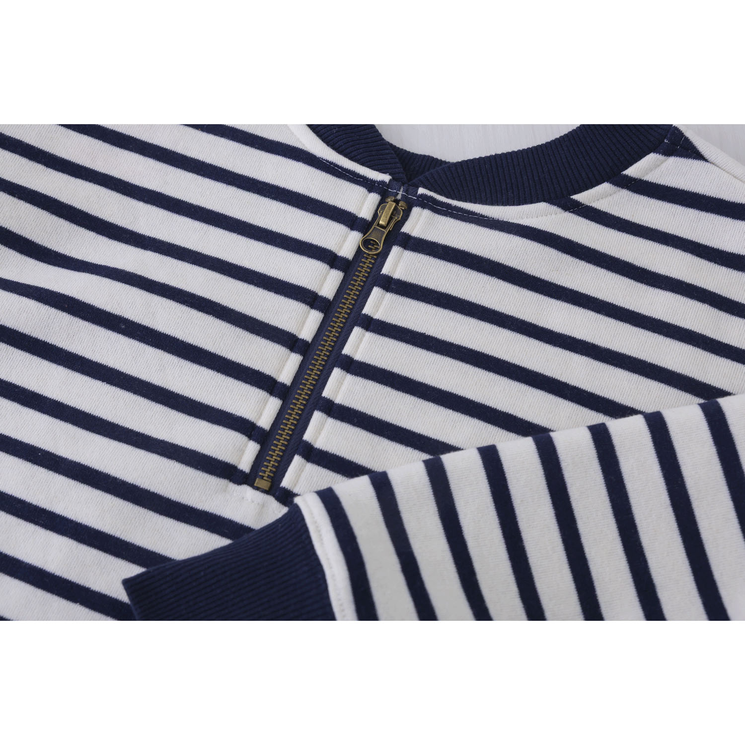 CVC裏起毛ボーダー柄バックジップアップPO - 画像15