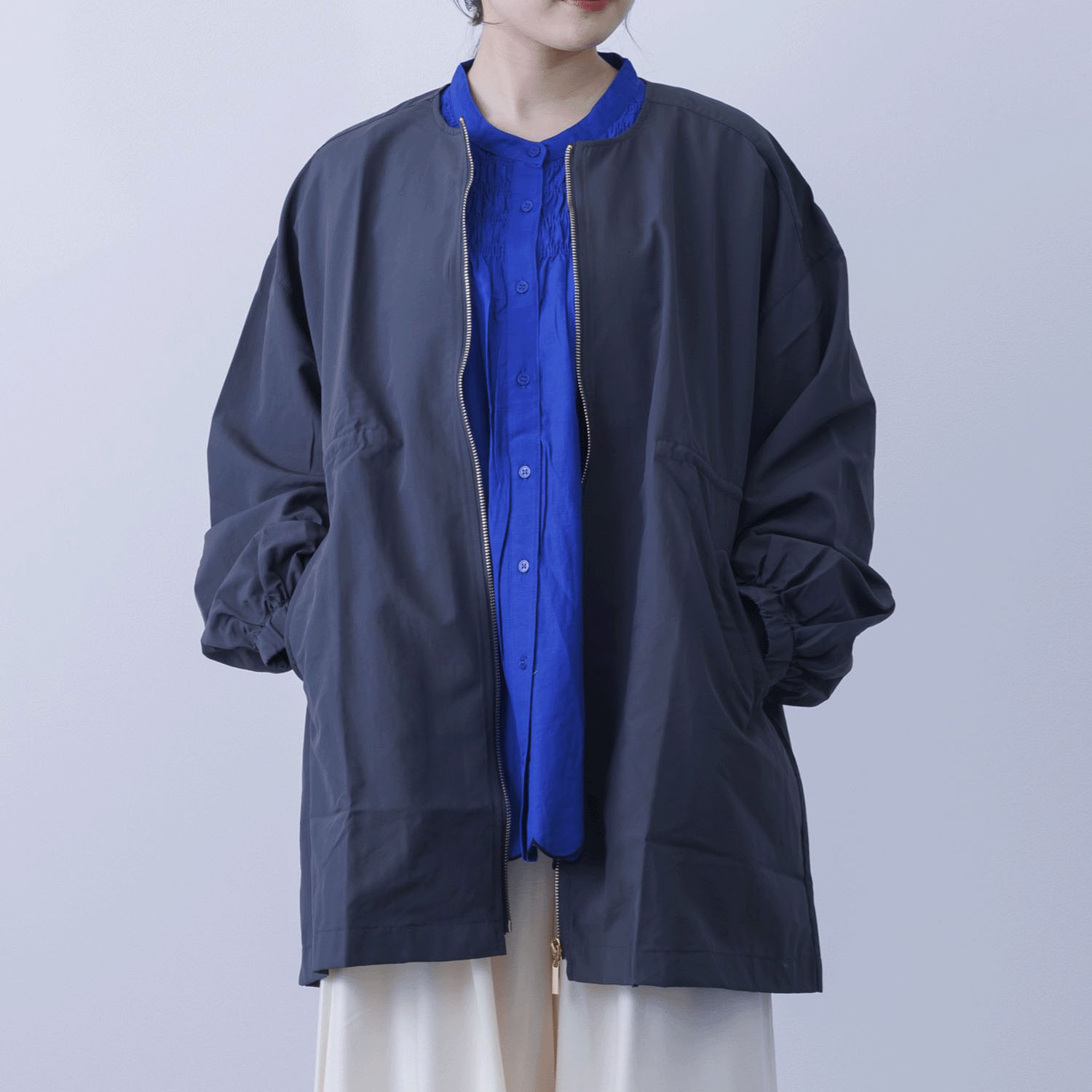 撥水＆花粉リリース加工ミドル丈アウター - 画像5