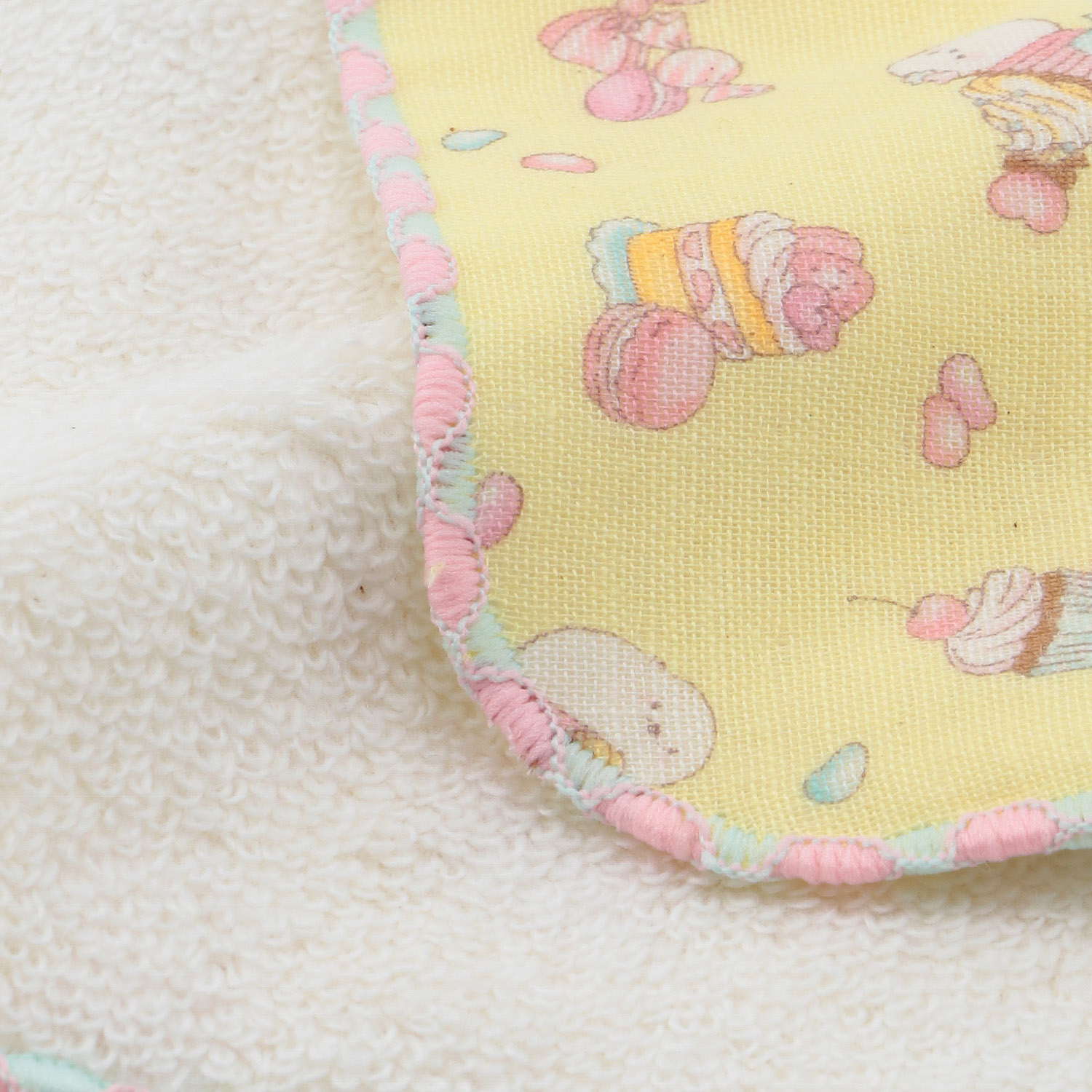 【お取り寄せ】COCOWALK ミニハンカチ スイートシマエナガ - 画像4