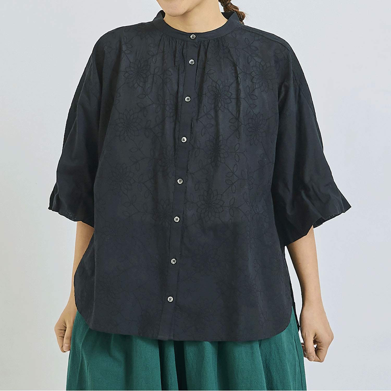 ノンノ 綿ボイルシフリー刺繍ブラウス - 画像7