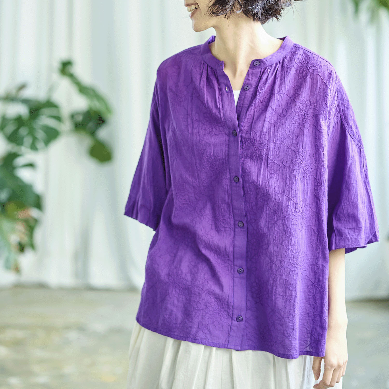 ノンノ 綿ボイルシフリー刺繍ブラウス - 画像1