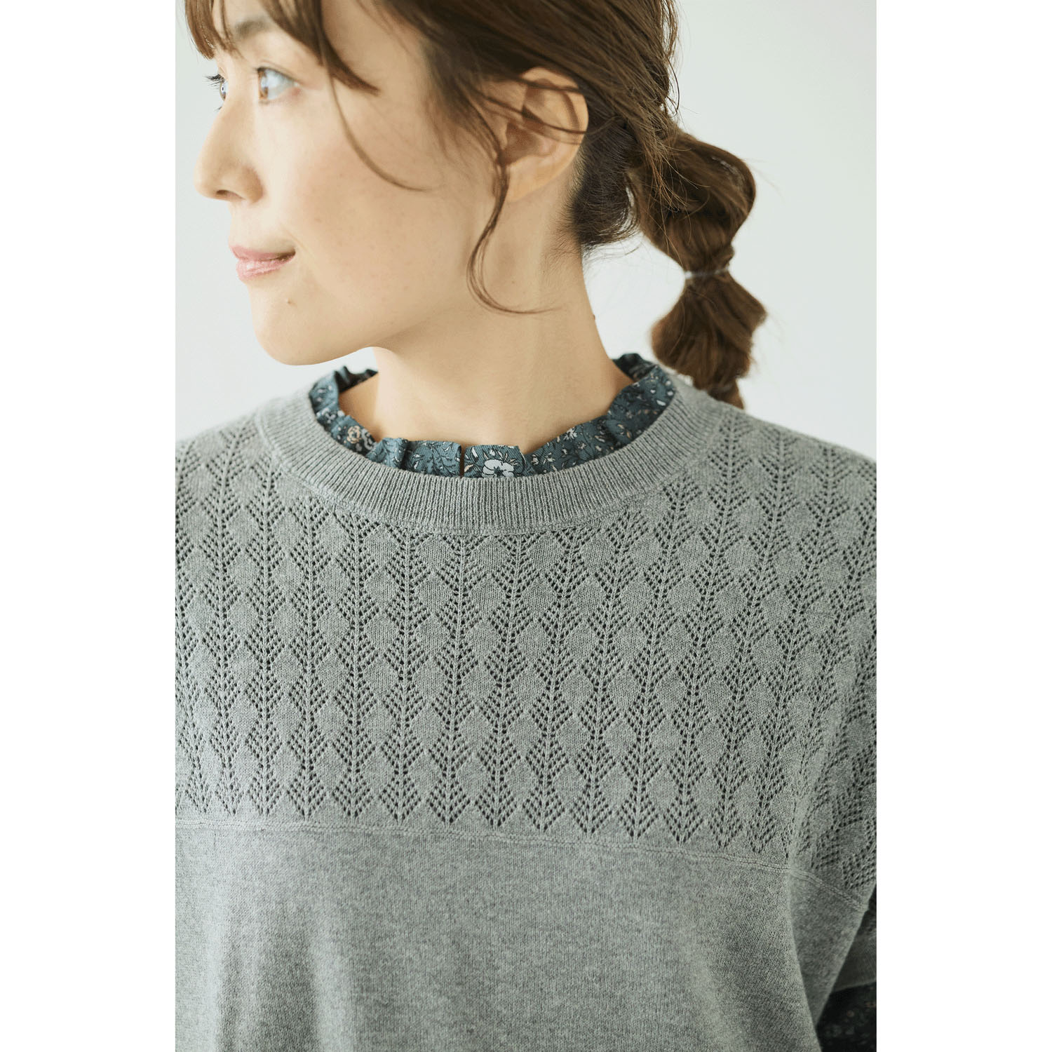 ノンノ コットンナイロン無地×リーフ柄 ニットベスト - 画像5