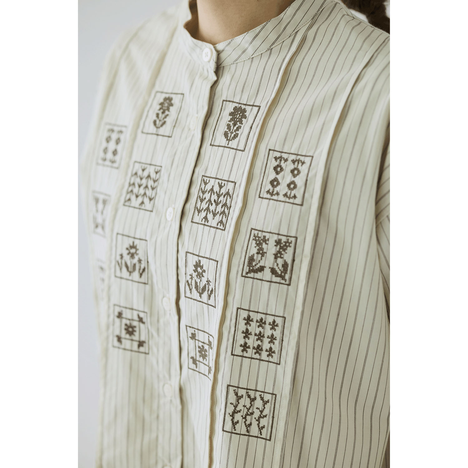 cloudnine ノンノ ブロックパネル刺繍入りブラウス - 画像6