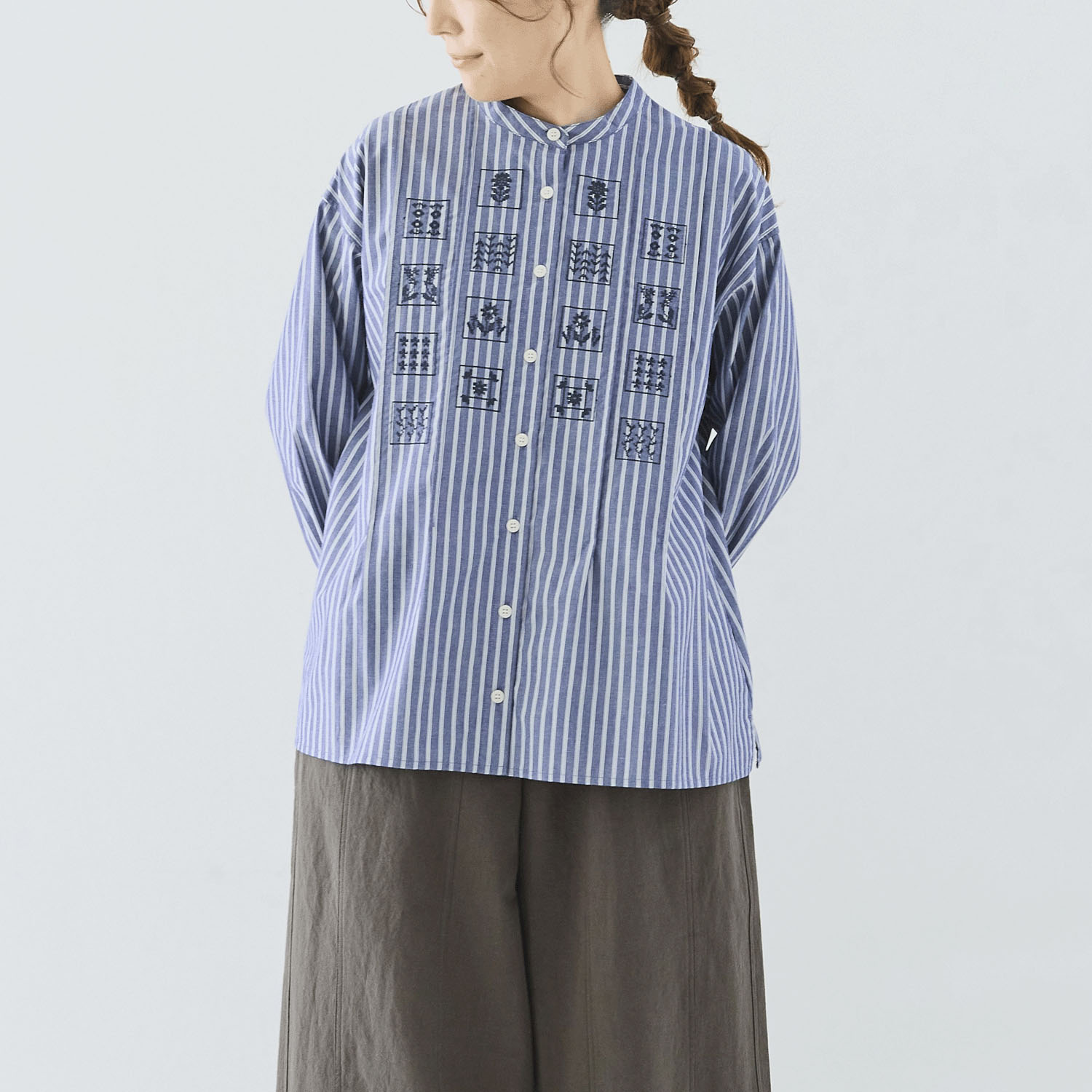 cloudnine ノンノ ブロックパネル刺繍入りブラウス - 画像1