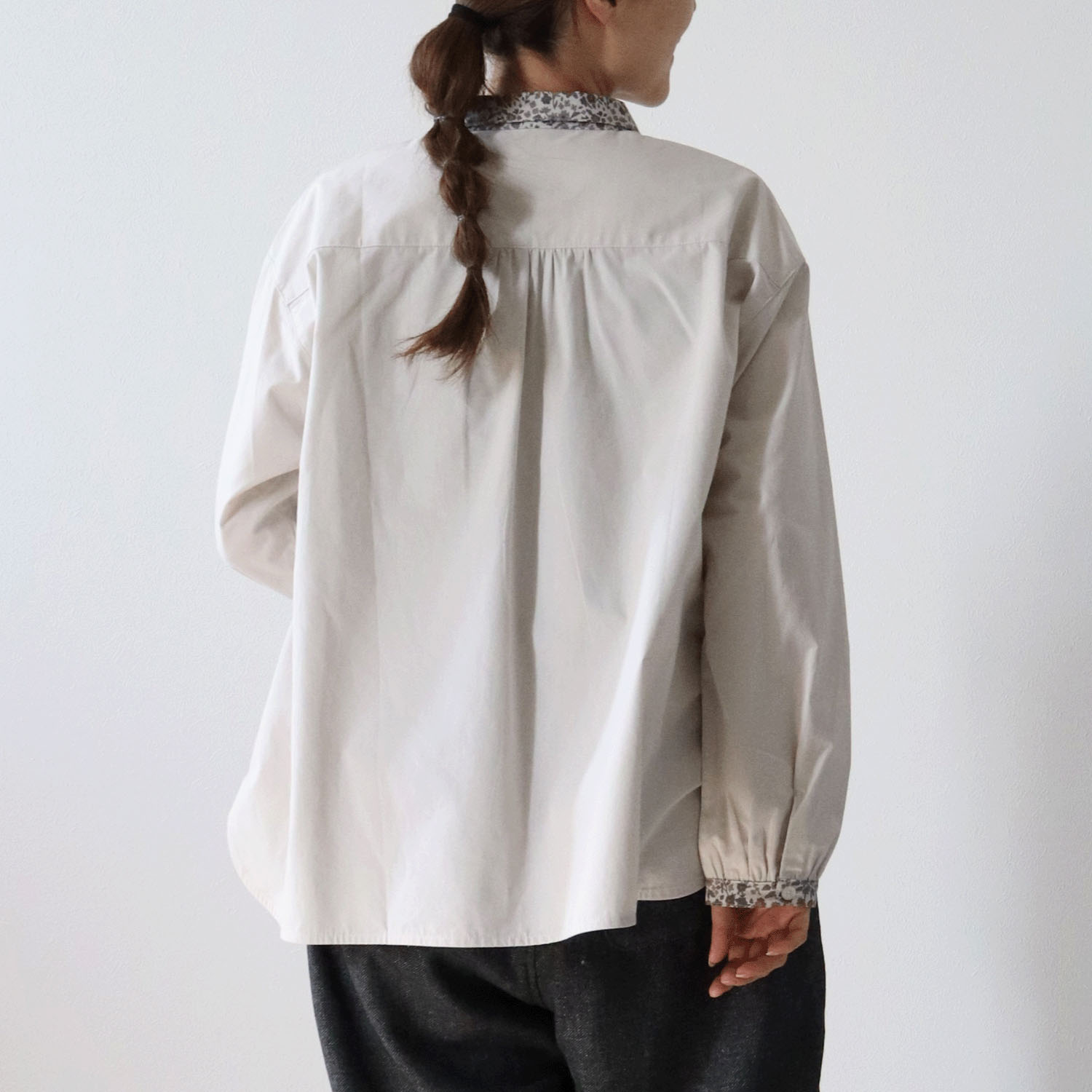 cloudnine ノンノ 小花プリントコンビブラウス - 画像10