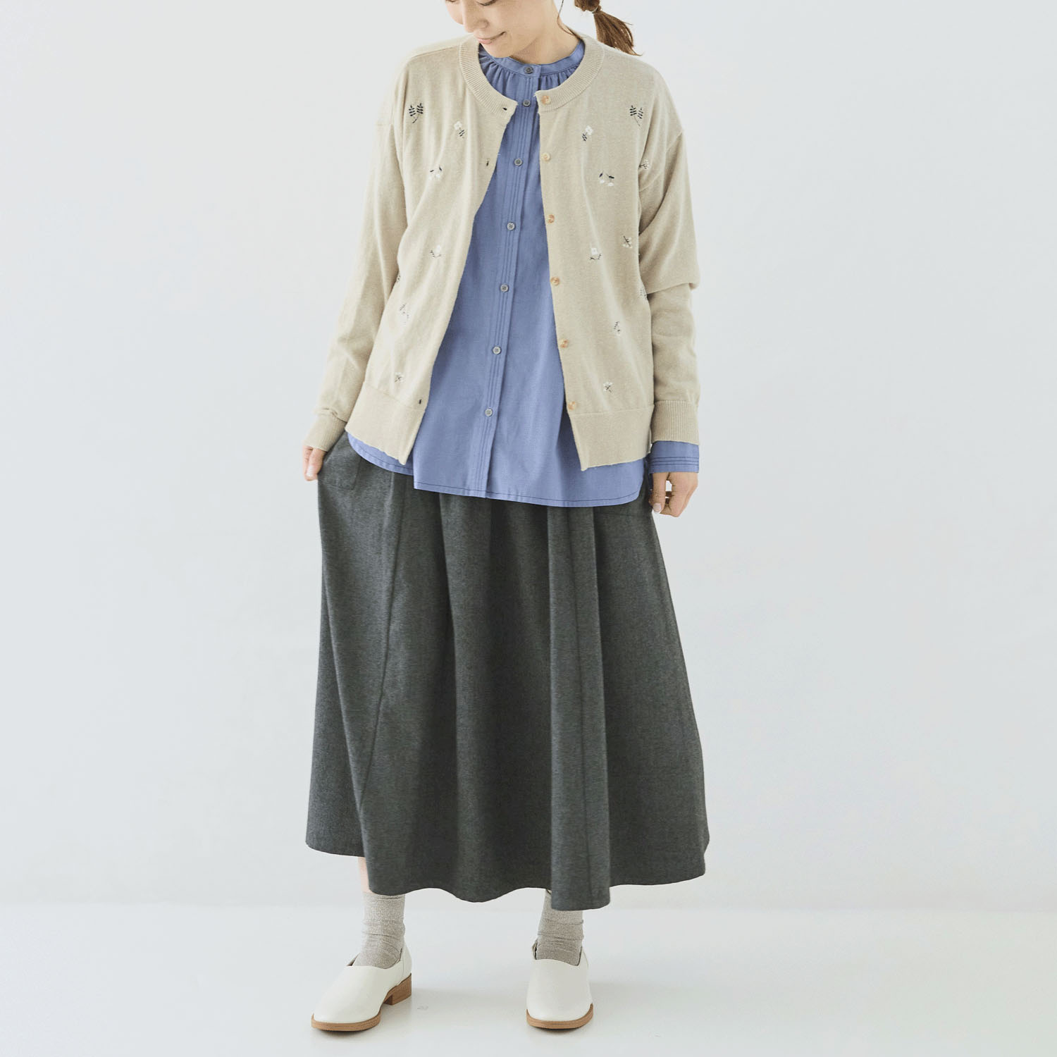 cloudnine ノンノ 配色ステッチ入り前開きチュニック - 画像19