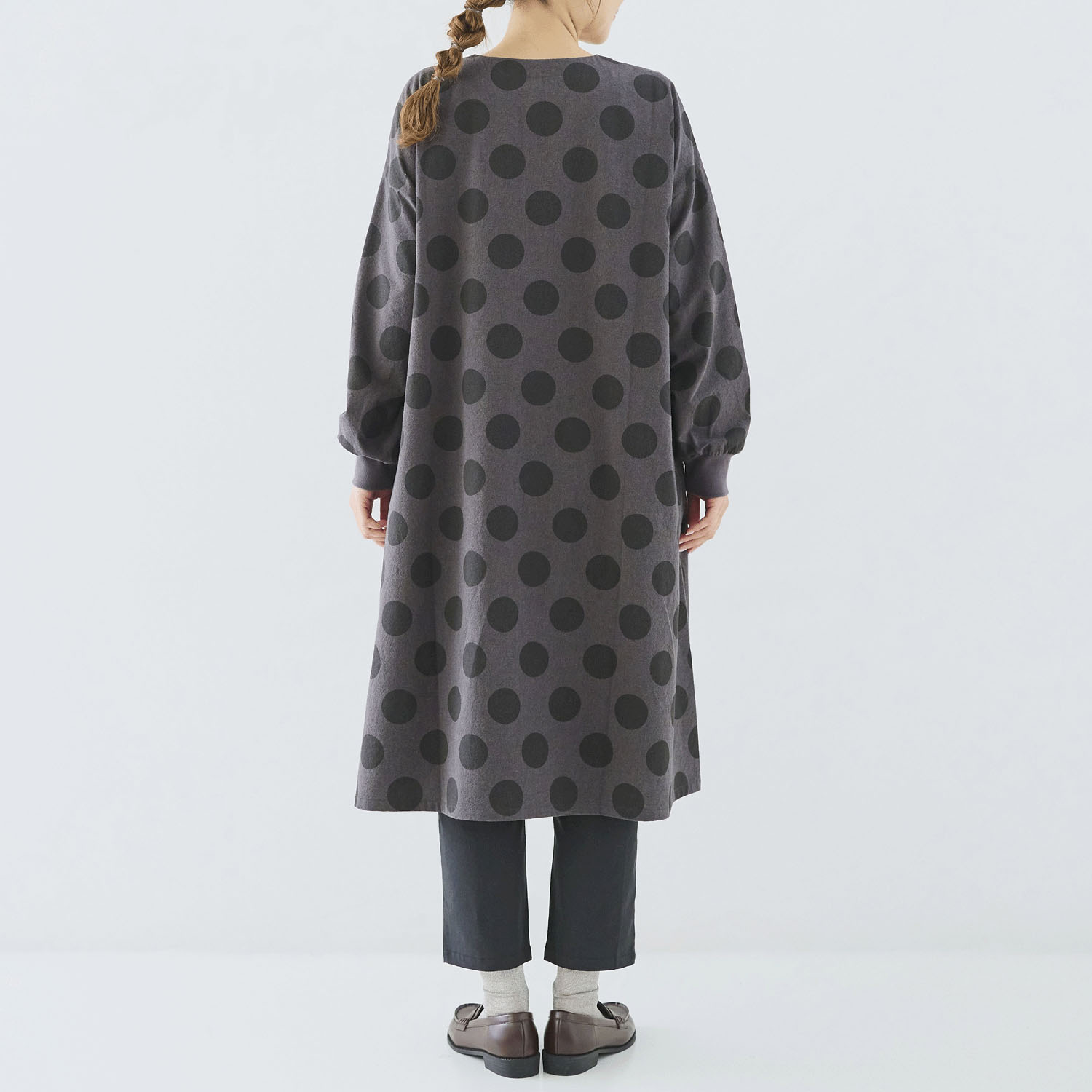 cloudnine ノンノ ドット柄プリント＋リブ 前開きワンピース - 画像4