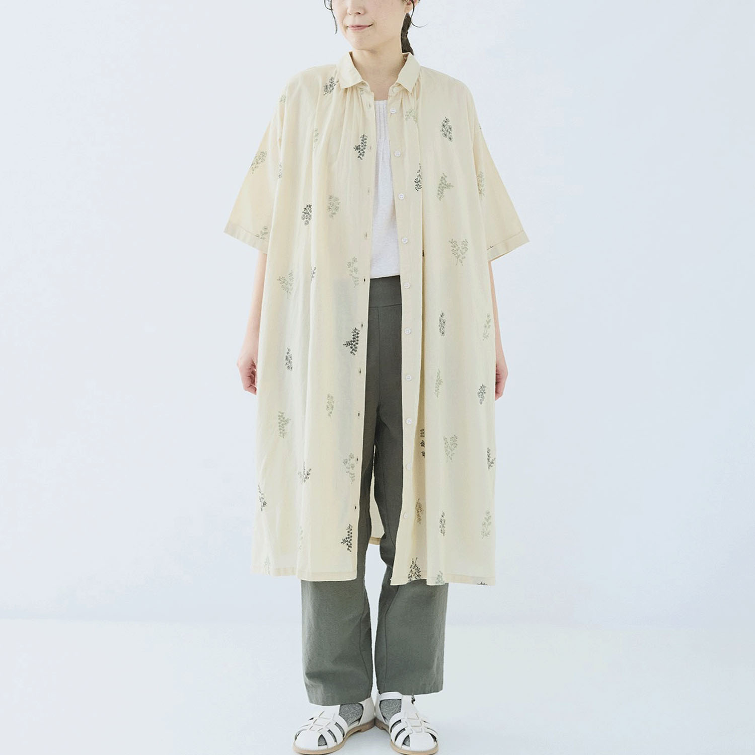 ノンノ ワンピース キャンブリック＋花柄総刺繍 - 画像2