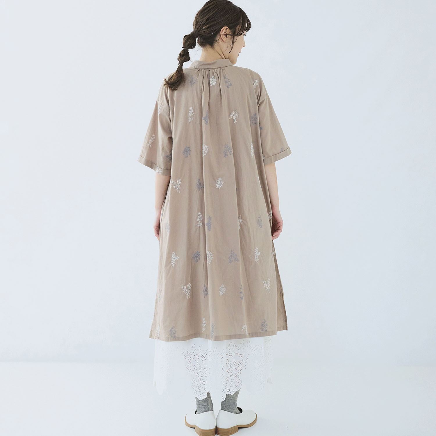 ノンノ ワンピース キャンブリック＋花柄総刺繍 - 画像7