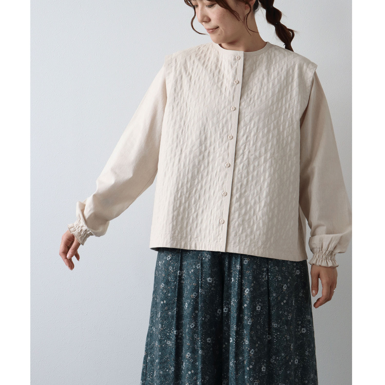 ノンノ コットン布帛キルティングステッチ入りブラウス - 画像2