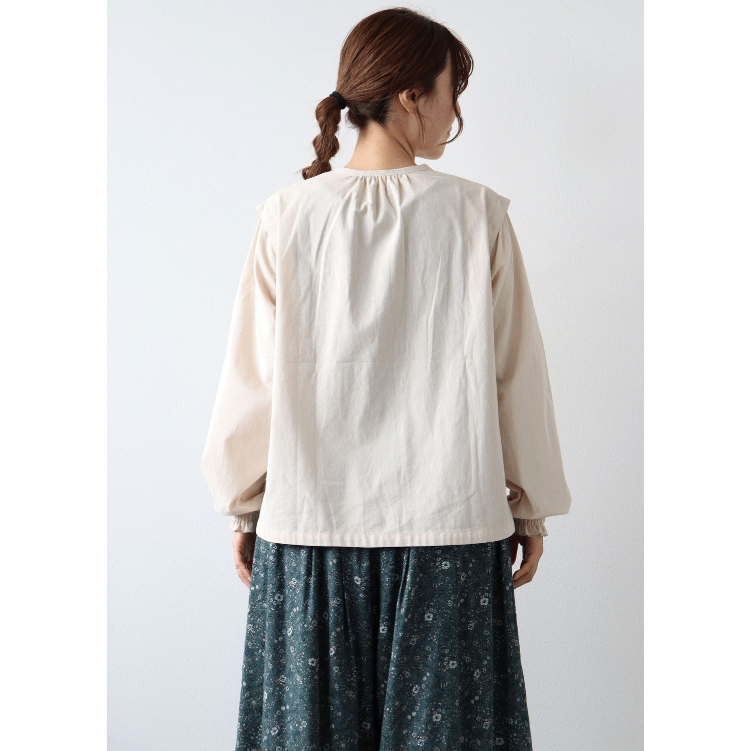 ノンノ コットン布帛キルティングステッチ入りブラウス - 画像4