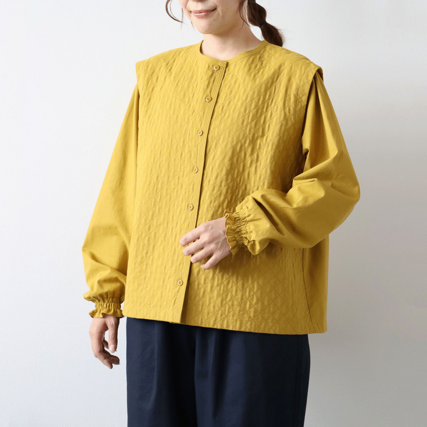 ノンノ コットン布帛キルティングステッチ入りブラウス - 画像9