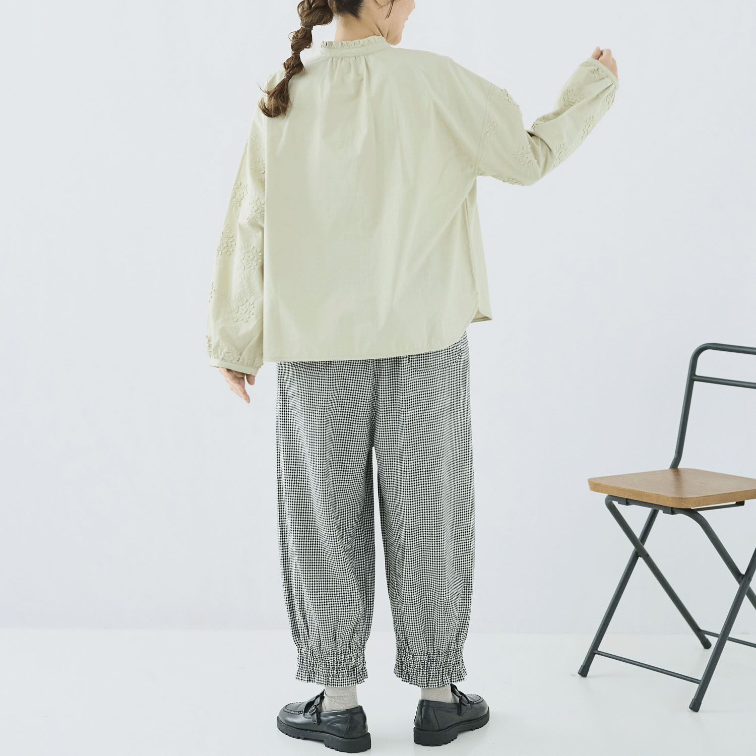 cloudnine ノンノ 襟フリル付き刺繍入りブラウス - 画像10