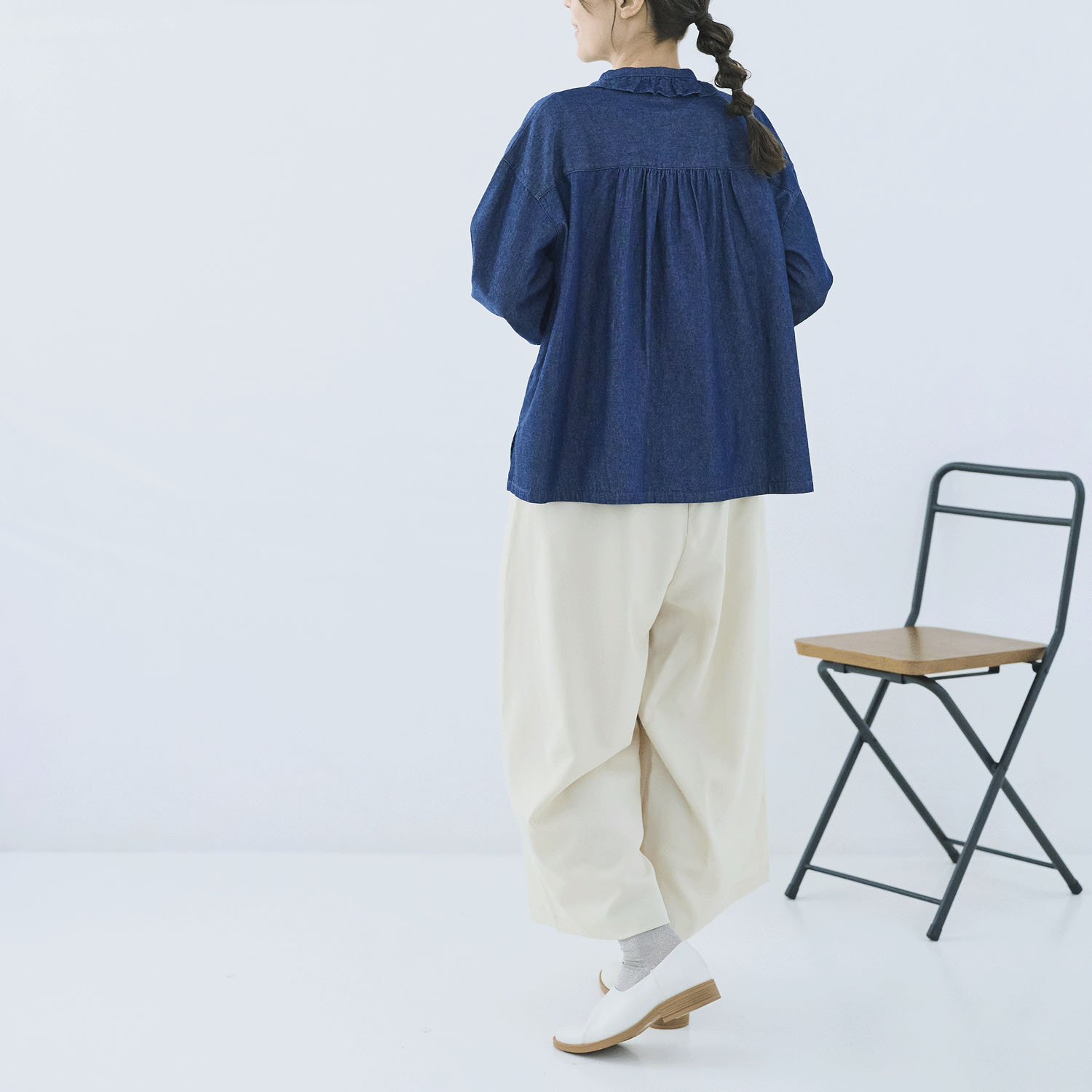 cloudnine ノンノ 布帛デニムフリル付ブラウス - 画像16