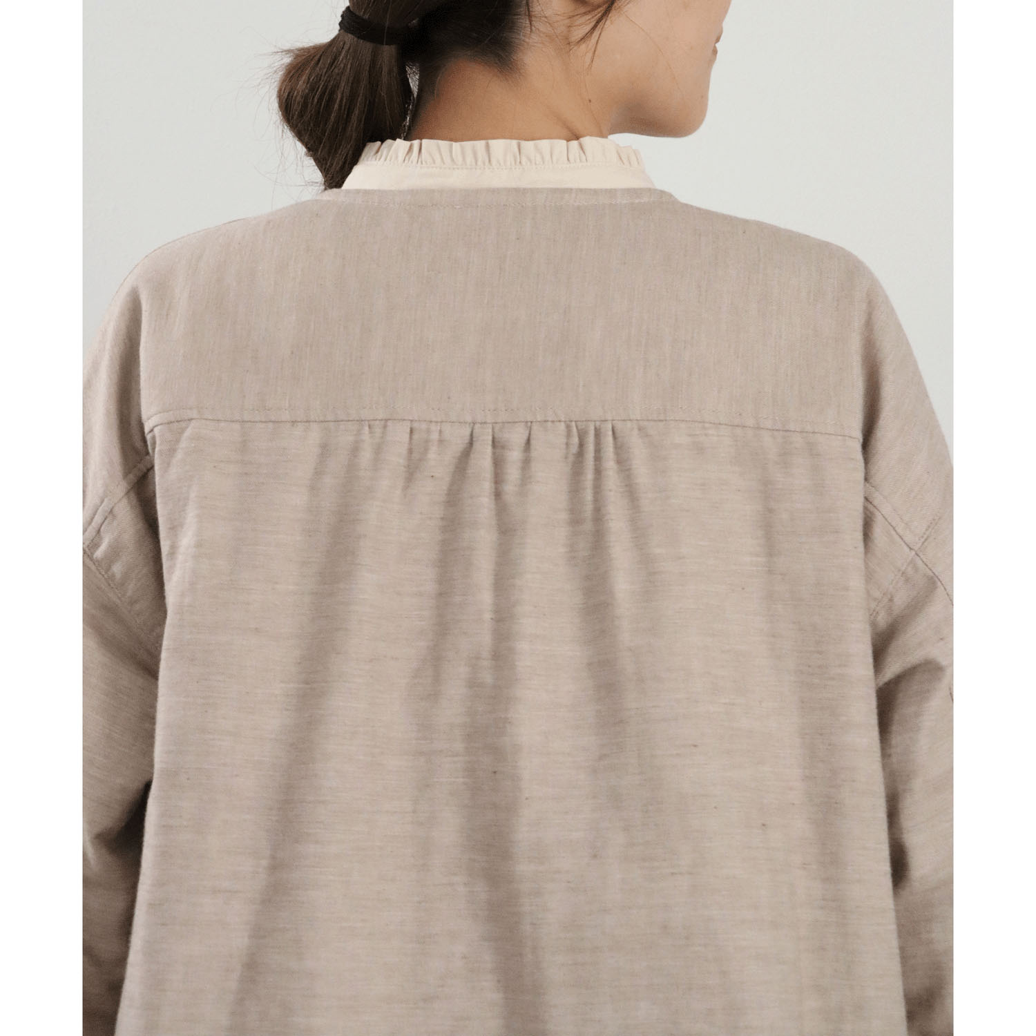 cloudnine ノンノ 前開きフリル付きダブルボタンジャケット - 画像7