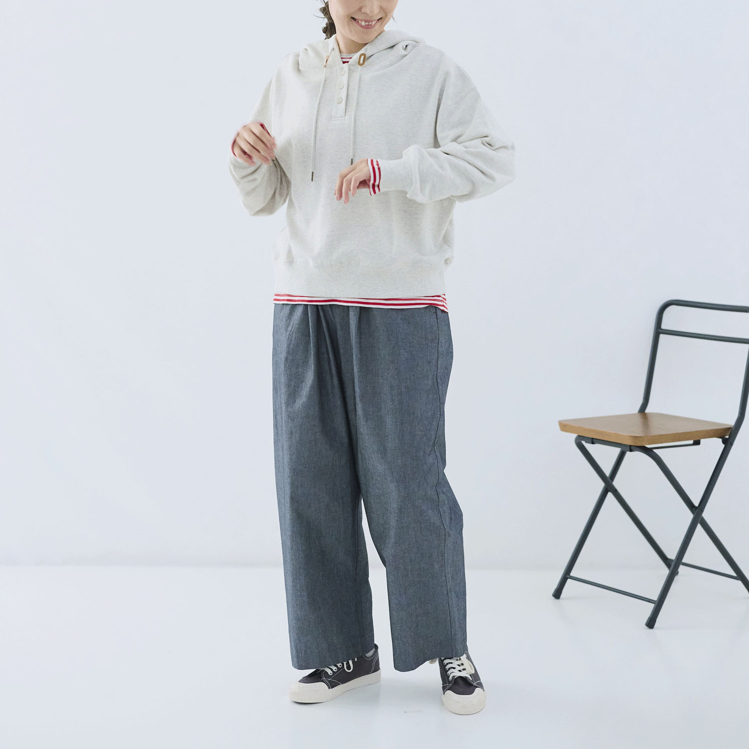 cloudnine ノンノ コットン裏毛フード付きプルオーバー - 画像2