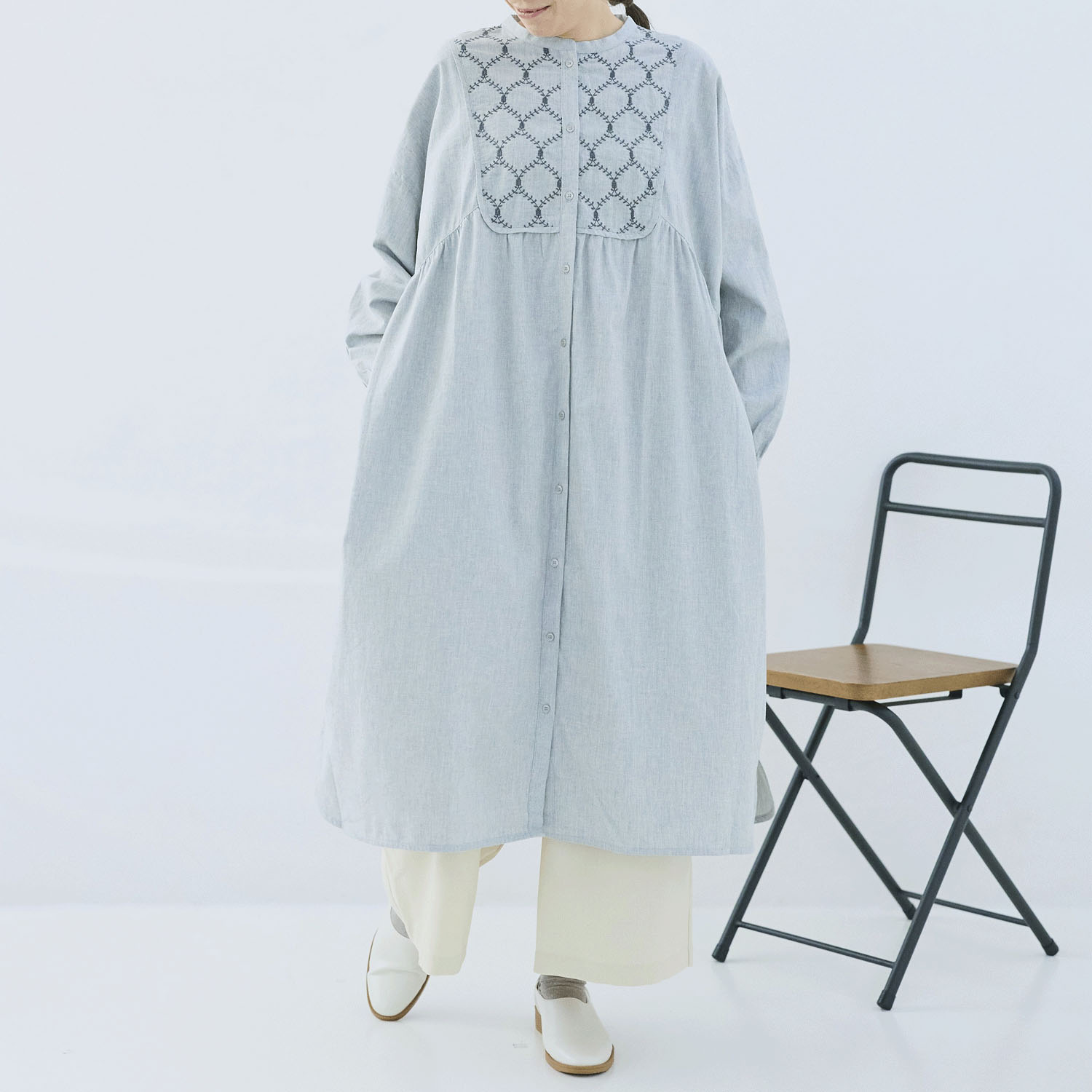 cloudnine ノンノ 綿麻刺繍切替前開きワンピース - 画像2