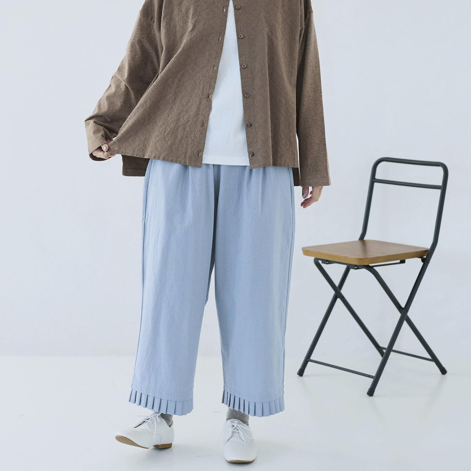 cloudnine ノンノ  先染め綿麻無地 裾タックフリル 9分丈パンツ - 画像13