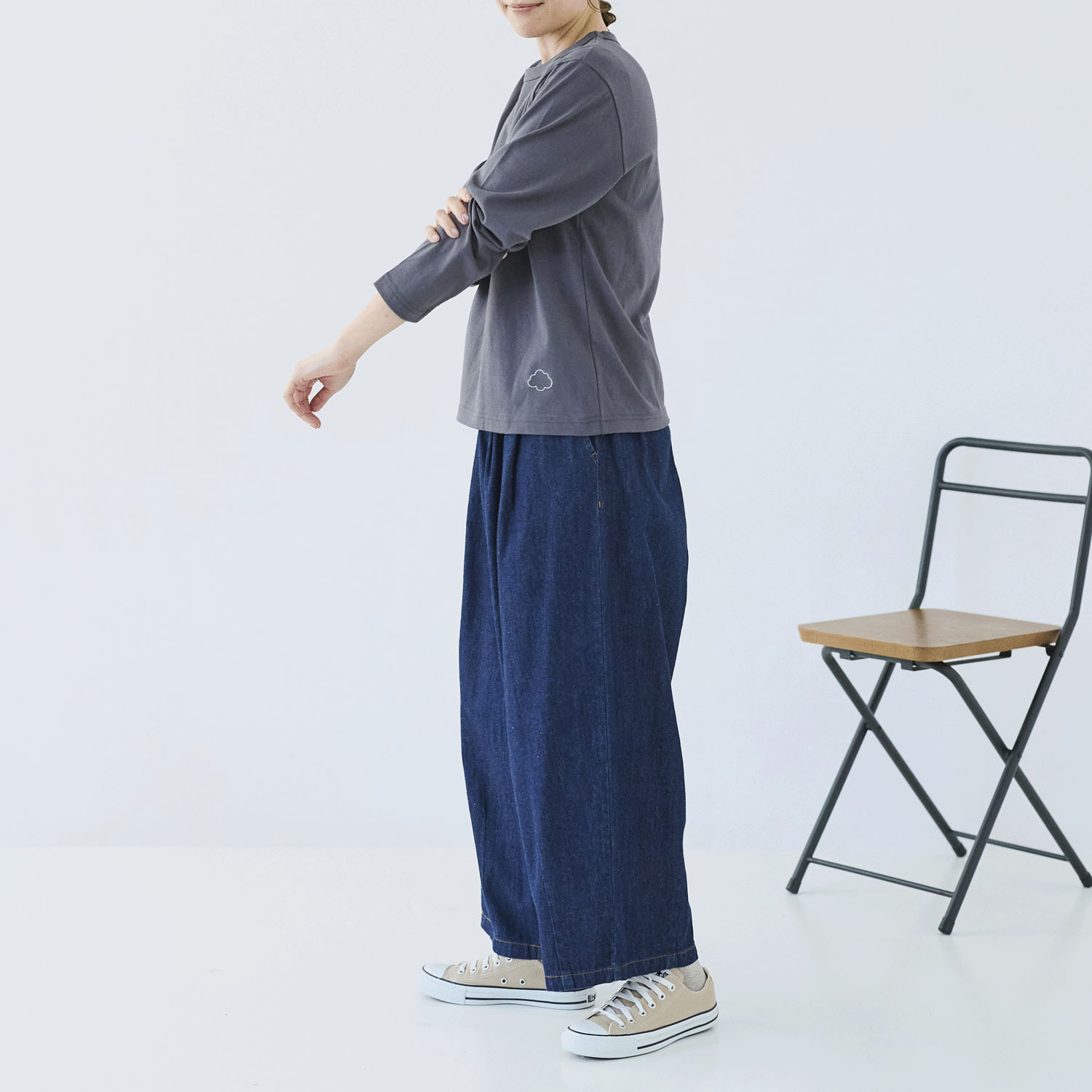 cloudnine ノンノ 7．4oz タテスラブ入りデニム10分丈 バルーンパンツ - 画像5