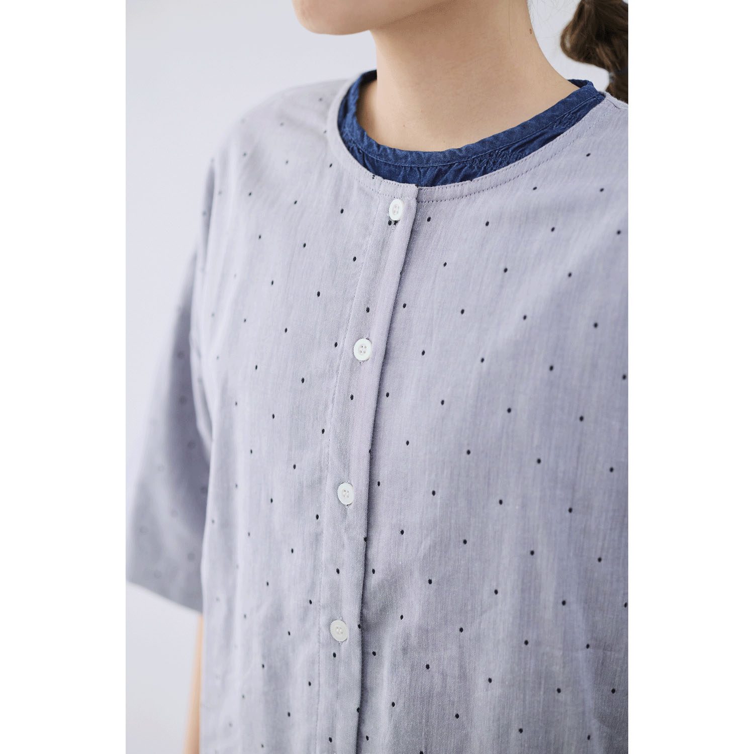 cloudnine ノンノ コットンWガーゼ ドット柄配色ブラウス - 画像2