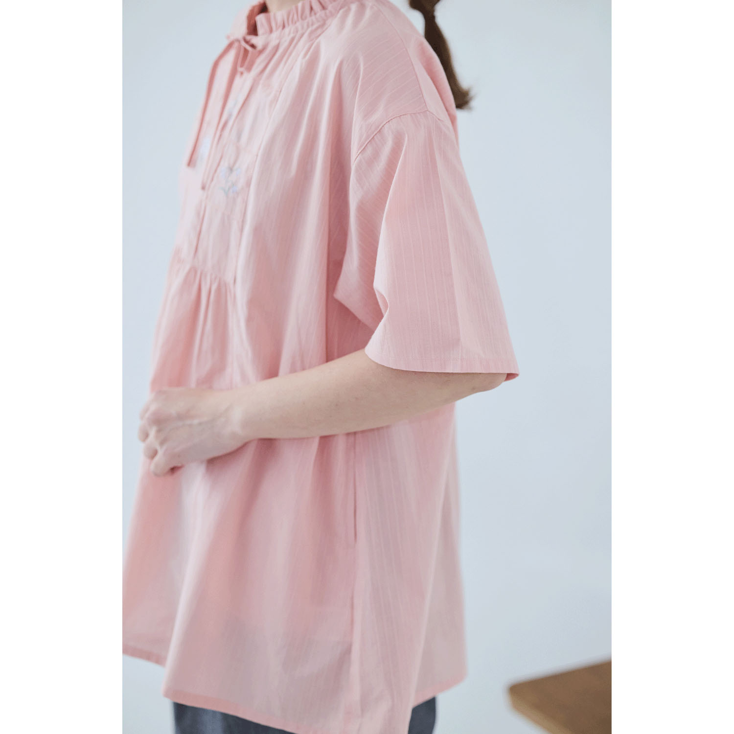 cloudnine ノンノ 花刺繍ネックフリルチュニック - 画像13