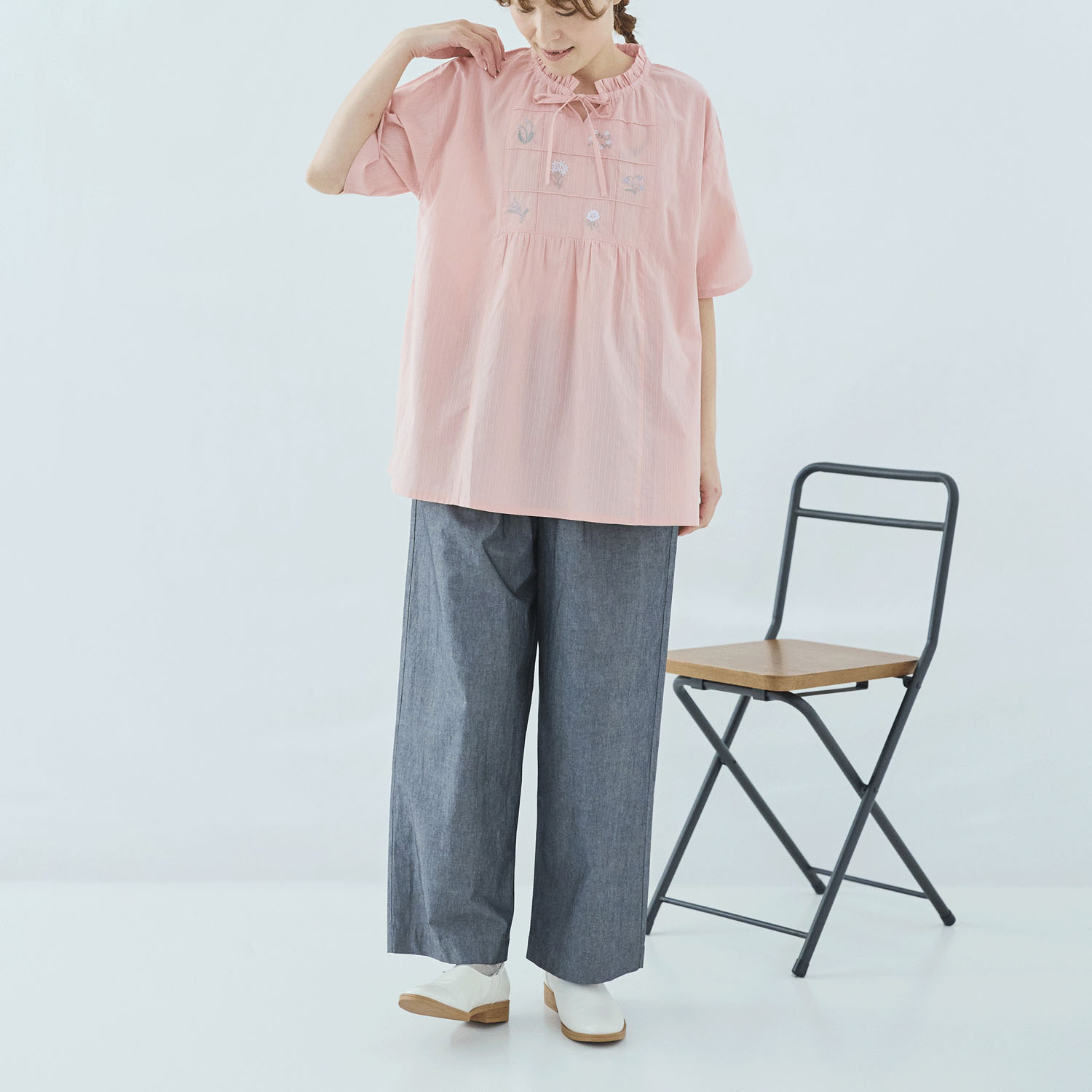 cloudnine ノンノ 花刺繍ネックフリルチュニック - 画像9