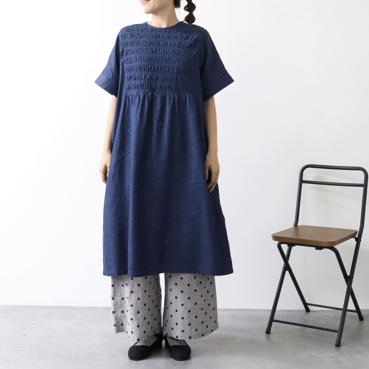 cloudnine ノンノ 3．5ozデニム スモッキング刺繍ワンピース - 画像20