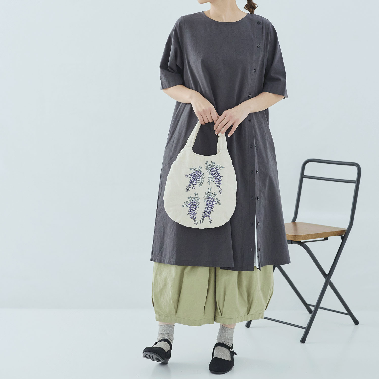 れんげ ノンノ 綿スラブシャンブレー花柄刺繍バッグ - 画像12