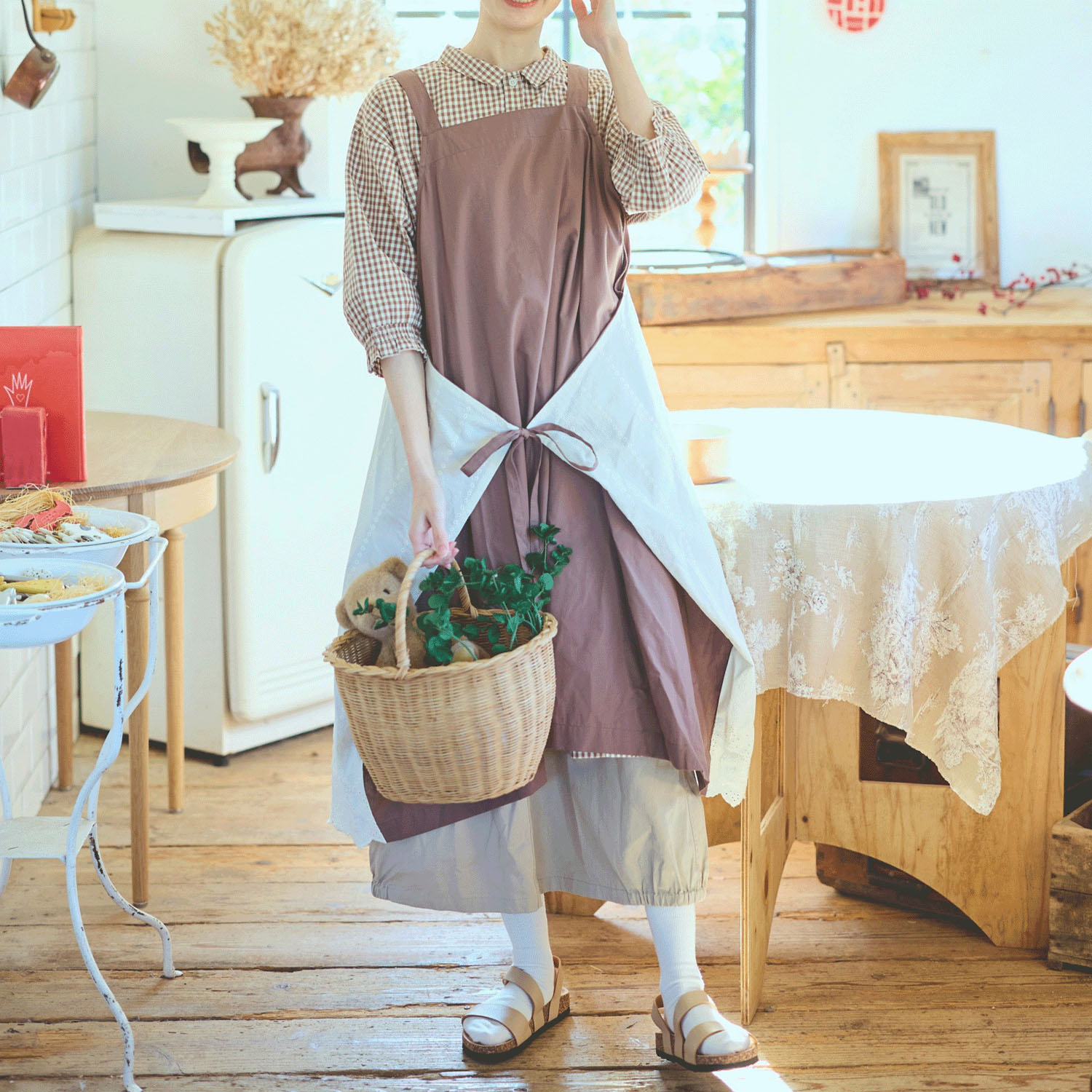 cloudnine コットンブロード柄アソート×綿布帛レース4WAYタブリエエプロン - 画像1