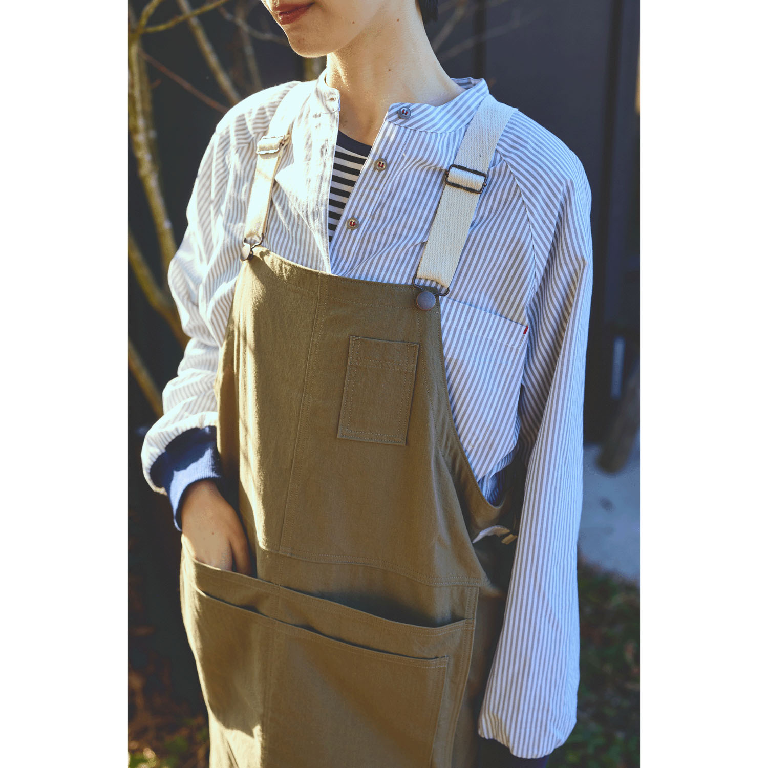 cloudnine 先染めツイル ふらしポケット付サロペットエプロン - 画像14