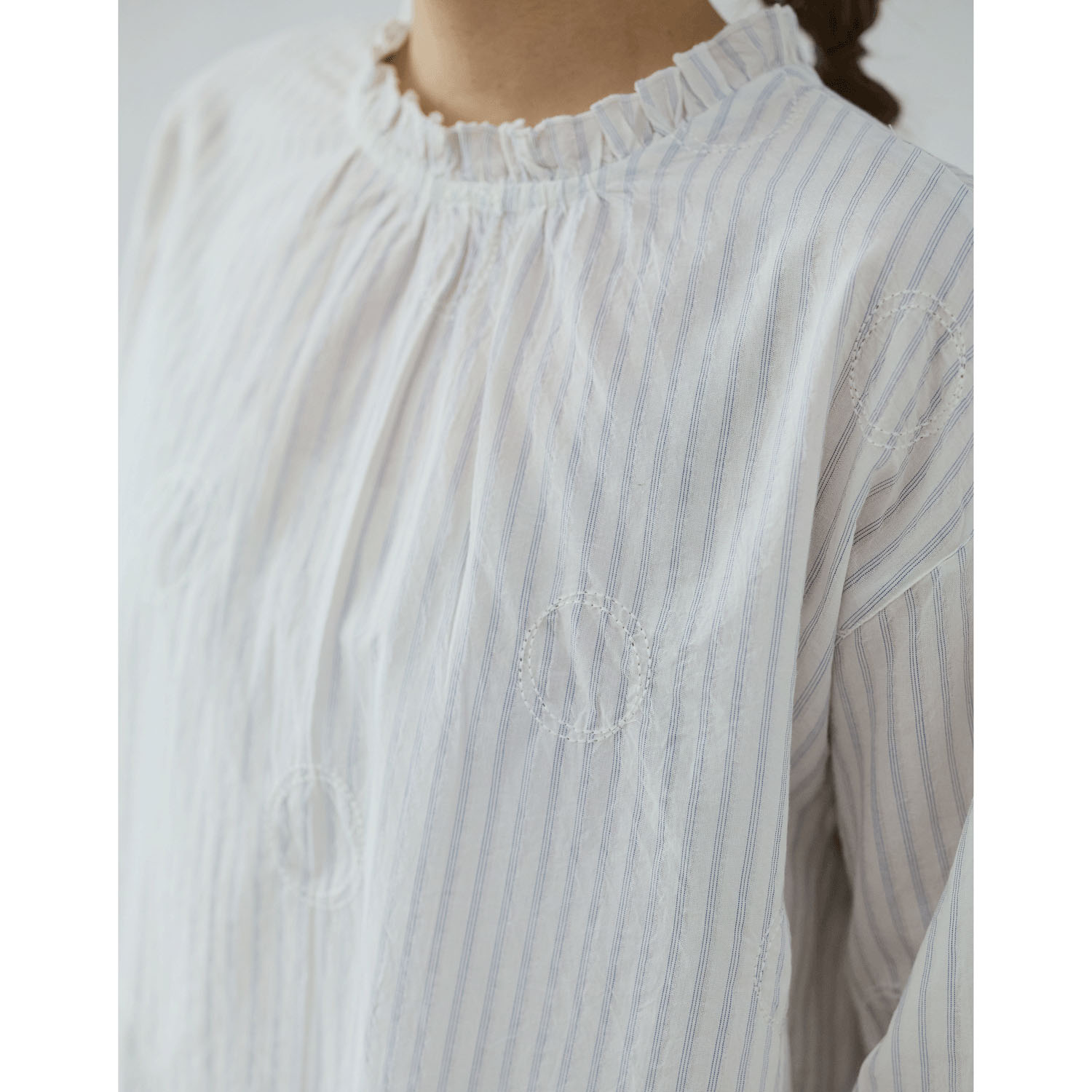 cloudnine サークル刺繍が映える コットンブラウス - 画像8