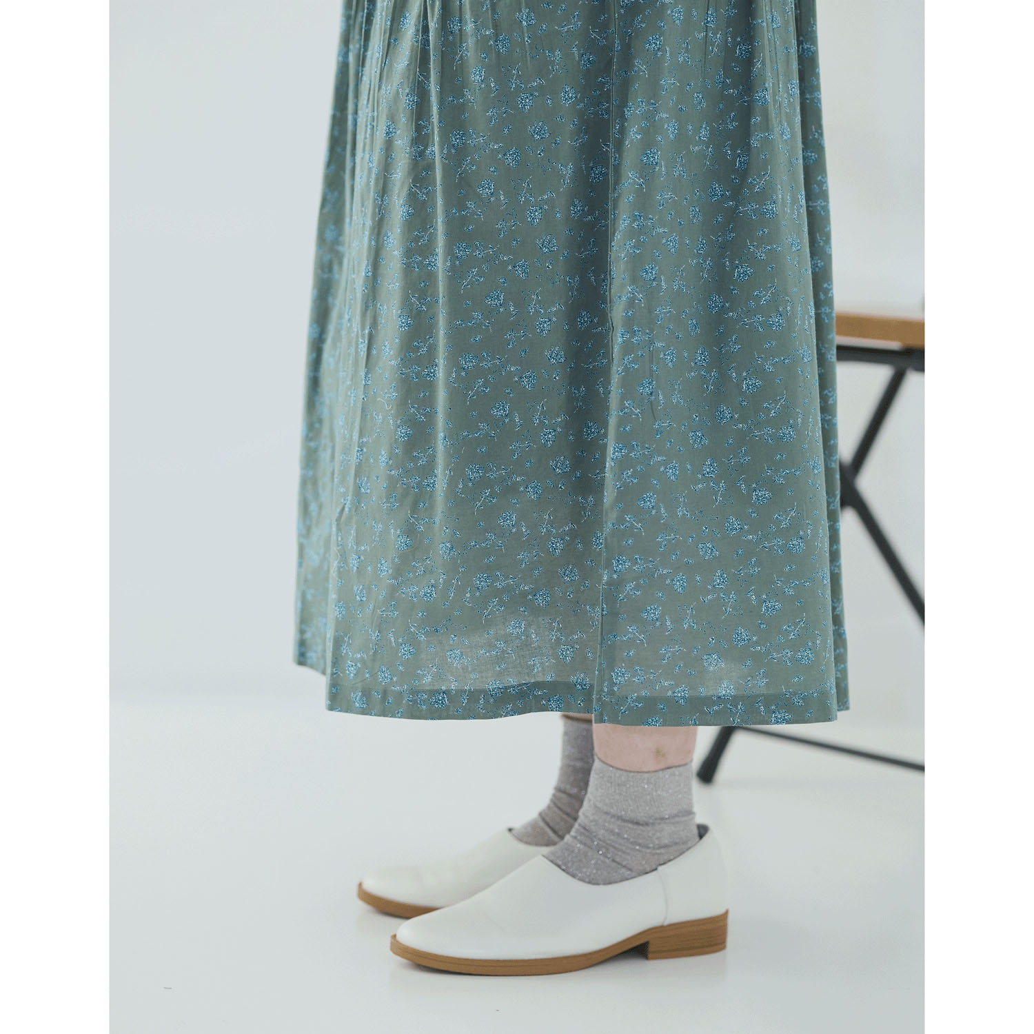 cloudnine 60キャンブリック花柄pt8分丈スカート - 画像10