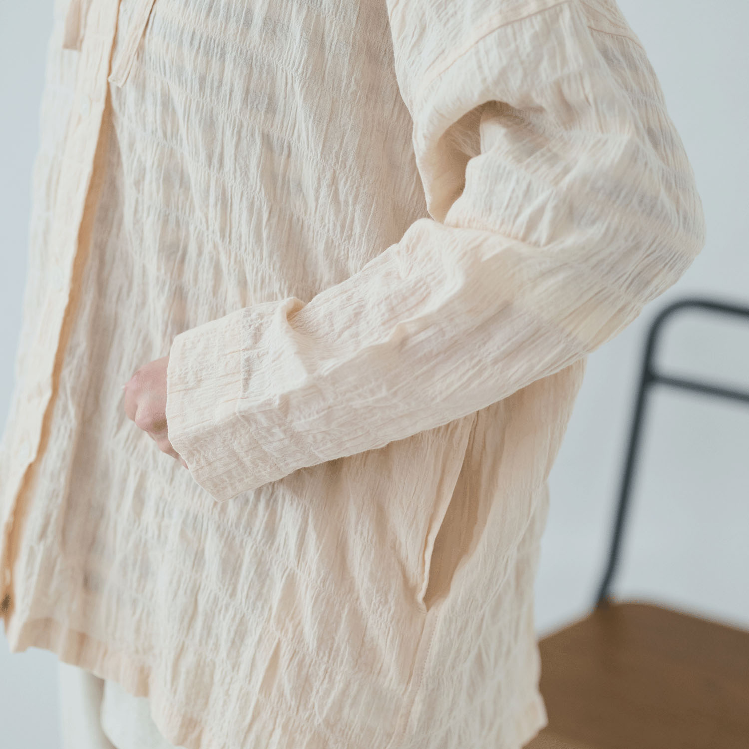 cloudnine 先染めC／Pu布帛無地フード付きアウター - 画像13