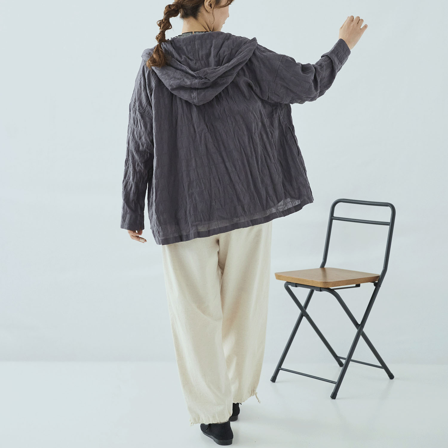 cloudnine 先染めC／Pu布帛無地フード付きアウター - 画像6