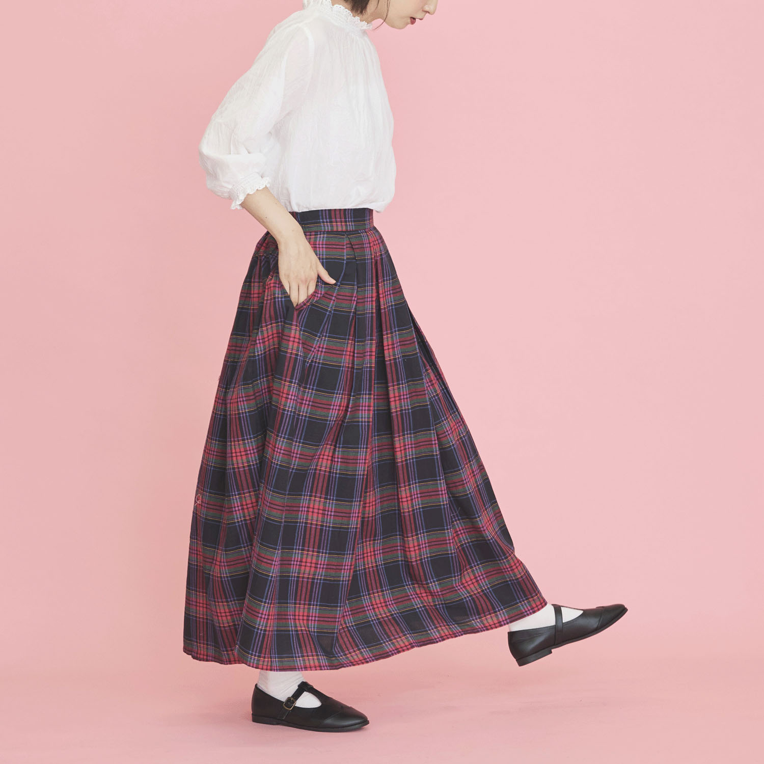 オーブ m．n マドラスチェックタック入りギャザースカート - 画像4