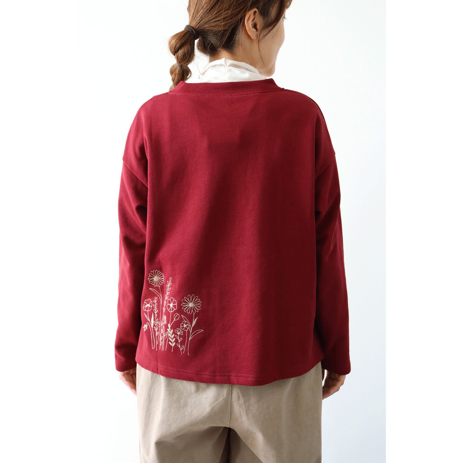 cloudnine ノンノ 裏毛無地先染め無地 ＋花柄刺繍入り カットソー - 画像9