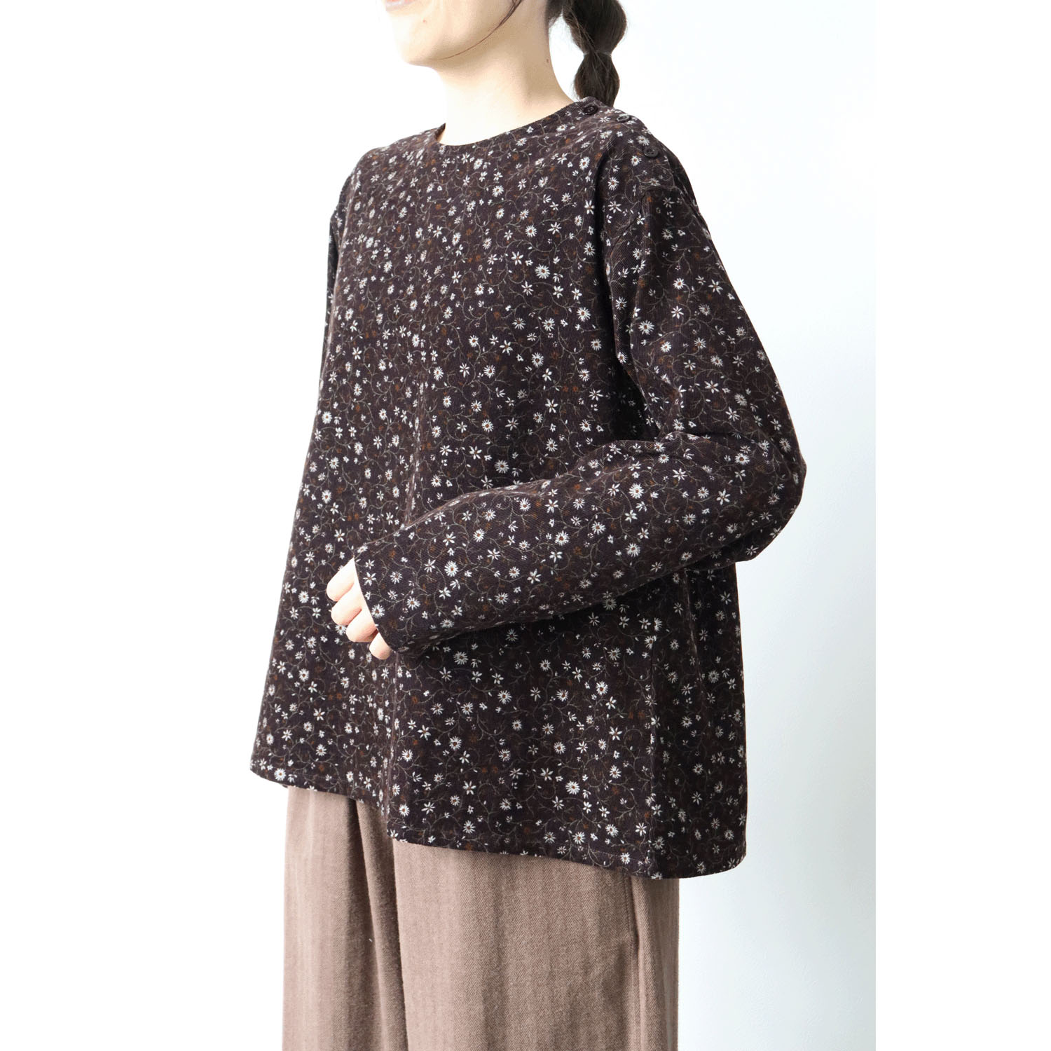 cloudnine ノンノ コーデュロイ小花柄pt後レイヤード風ブラウス - 画像6