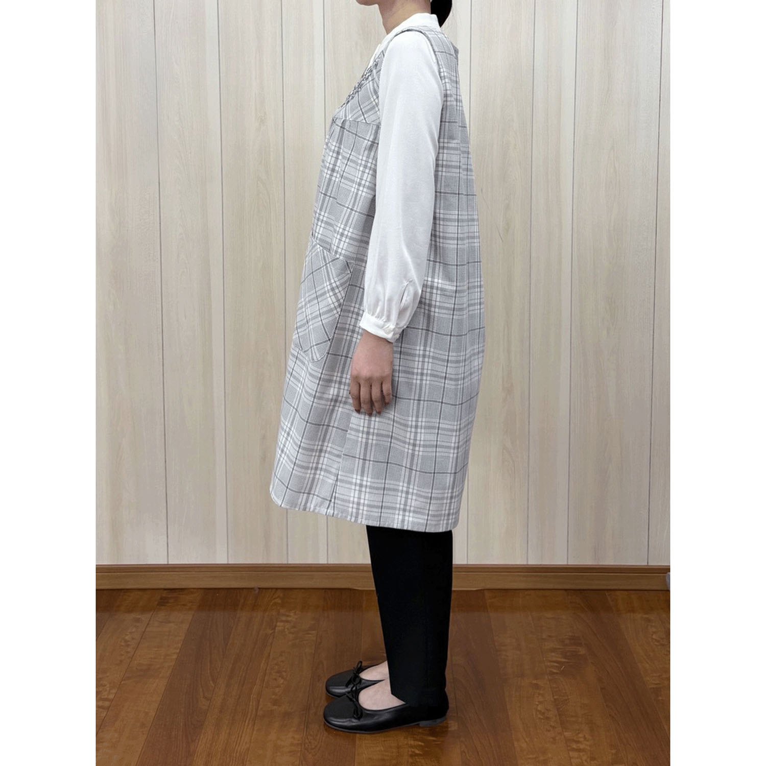 ECRU 刺繍ギャザー入りエプロン - 画像3